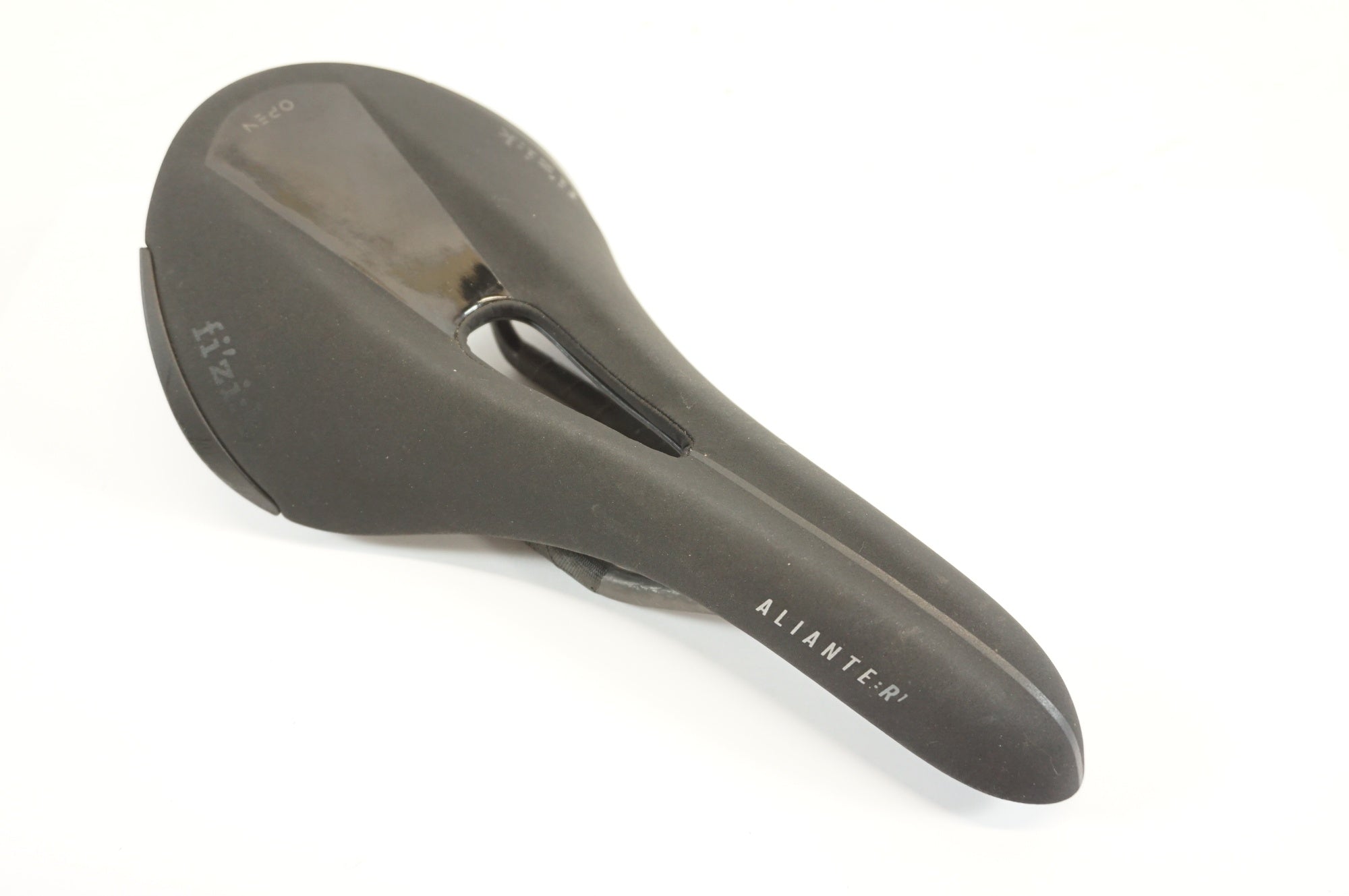FIZIK 「フィジーク」 ALIANTE R1 OPEN サドル / 宇都宮店