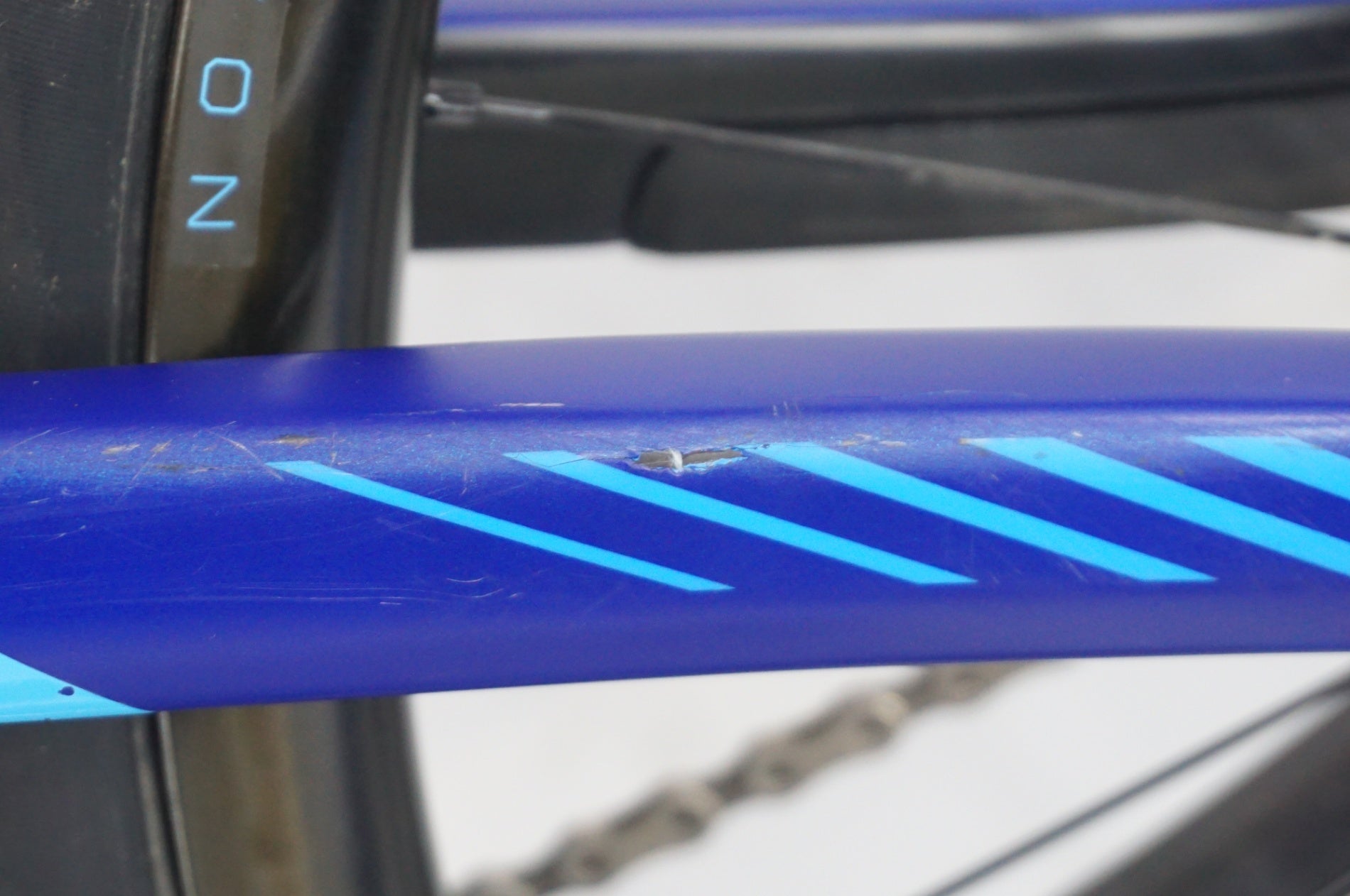 ジャンク PIVOT 「ピボット」 MACH 5.5 CARBON 2018年モデル マウンテンバイク / 阪急塚口店