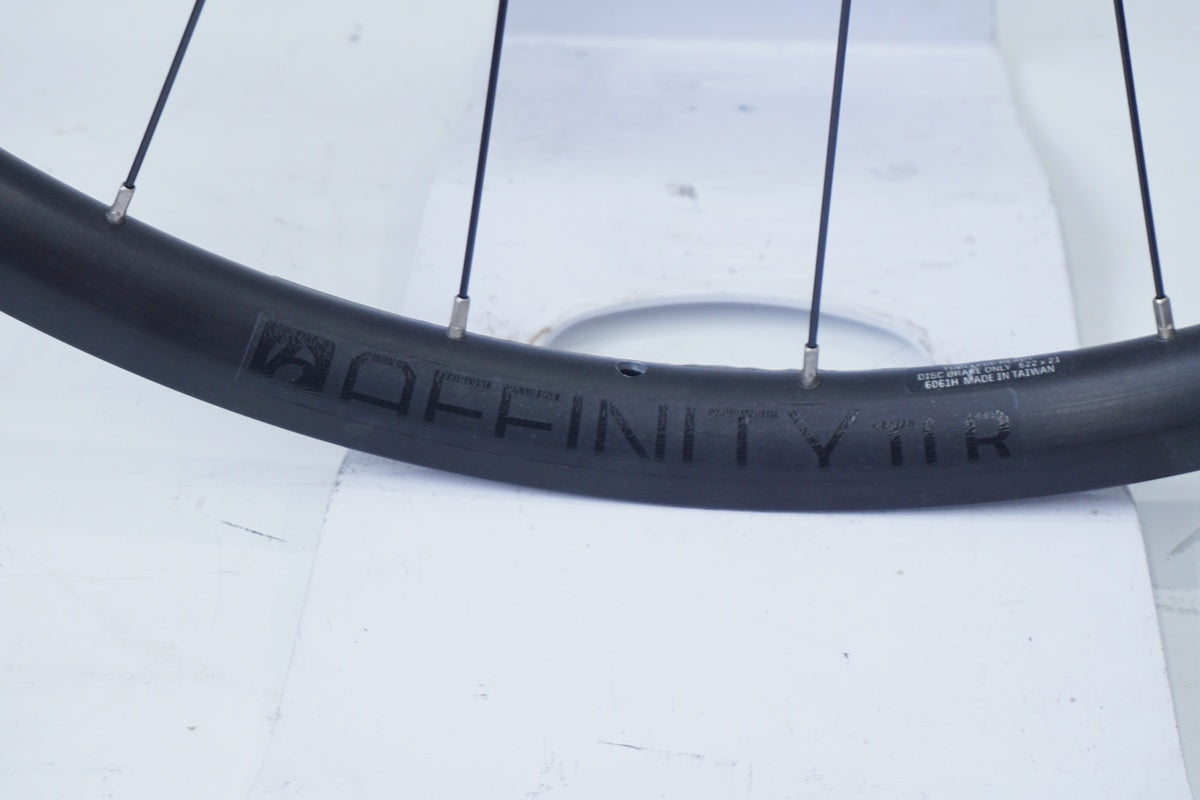 BONTRAGER 「ボントレガー」 AFFINITY TLR シマノ 8-12S ホイール