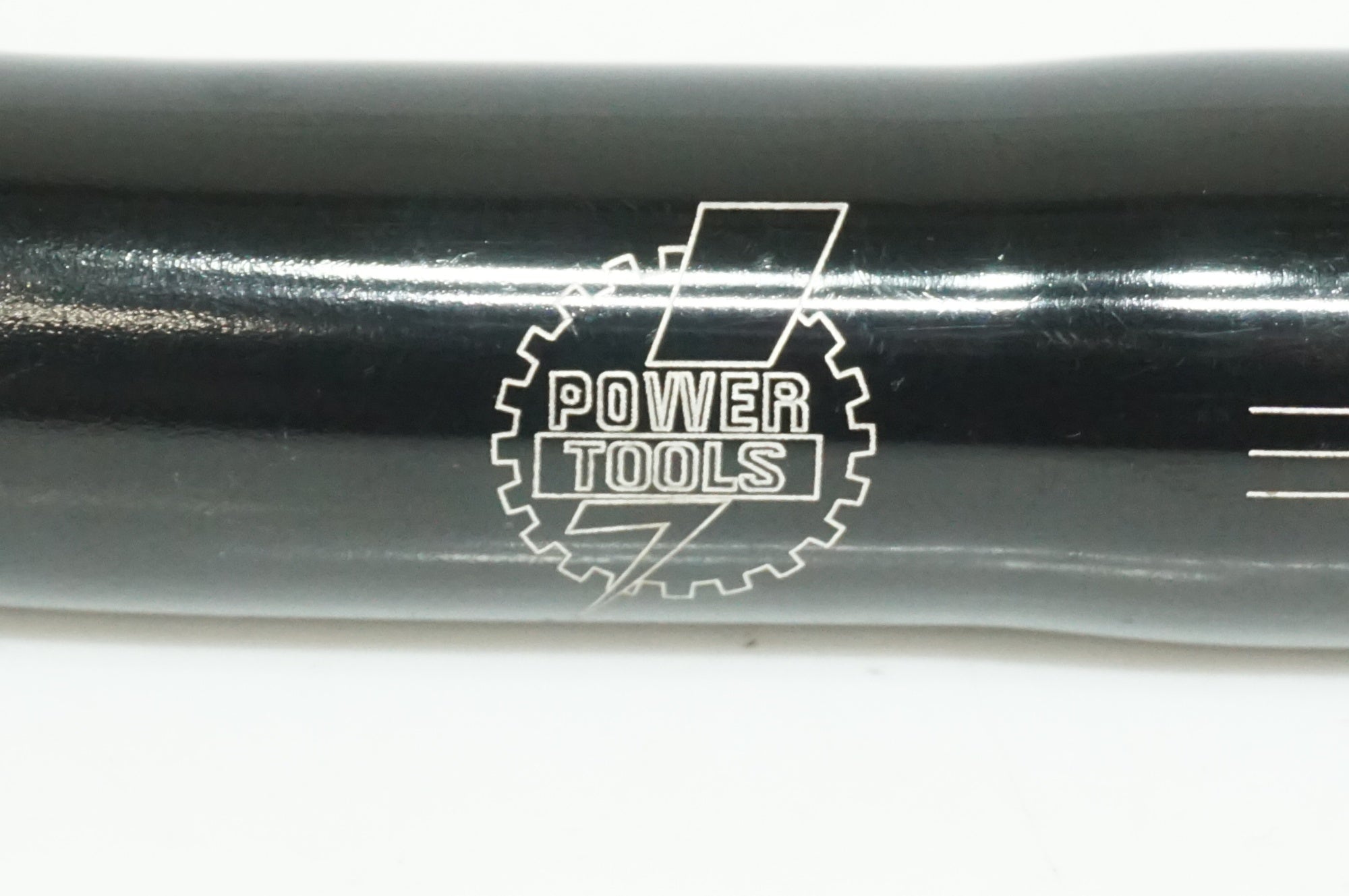 POWER TOOLS 「パワーツールズ」 ブルホーンバー 400mm φ25.4 ハンドル