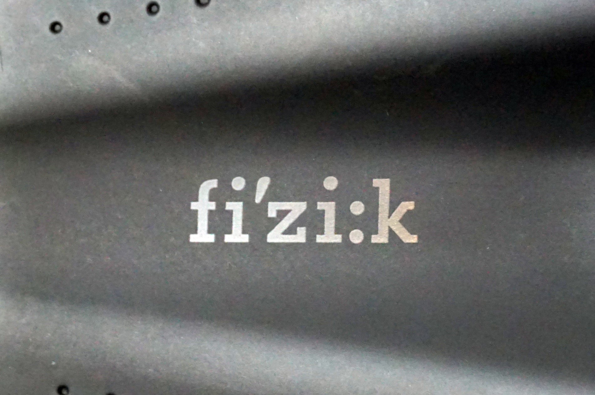 FIZIK 「フィジーク」 TEMPO ARGO R1 サドル / 浜松店