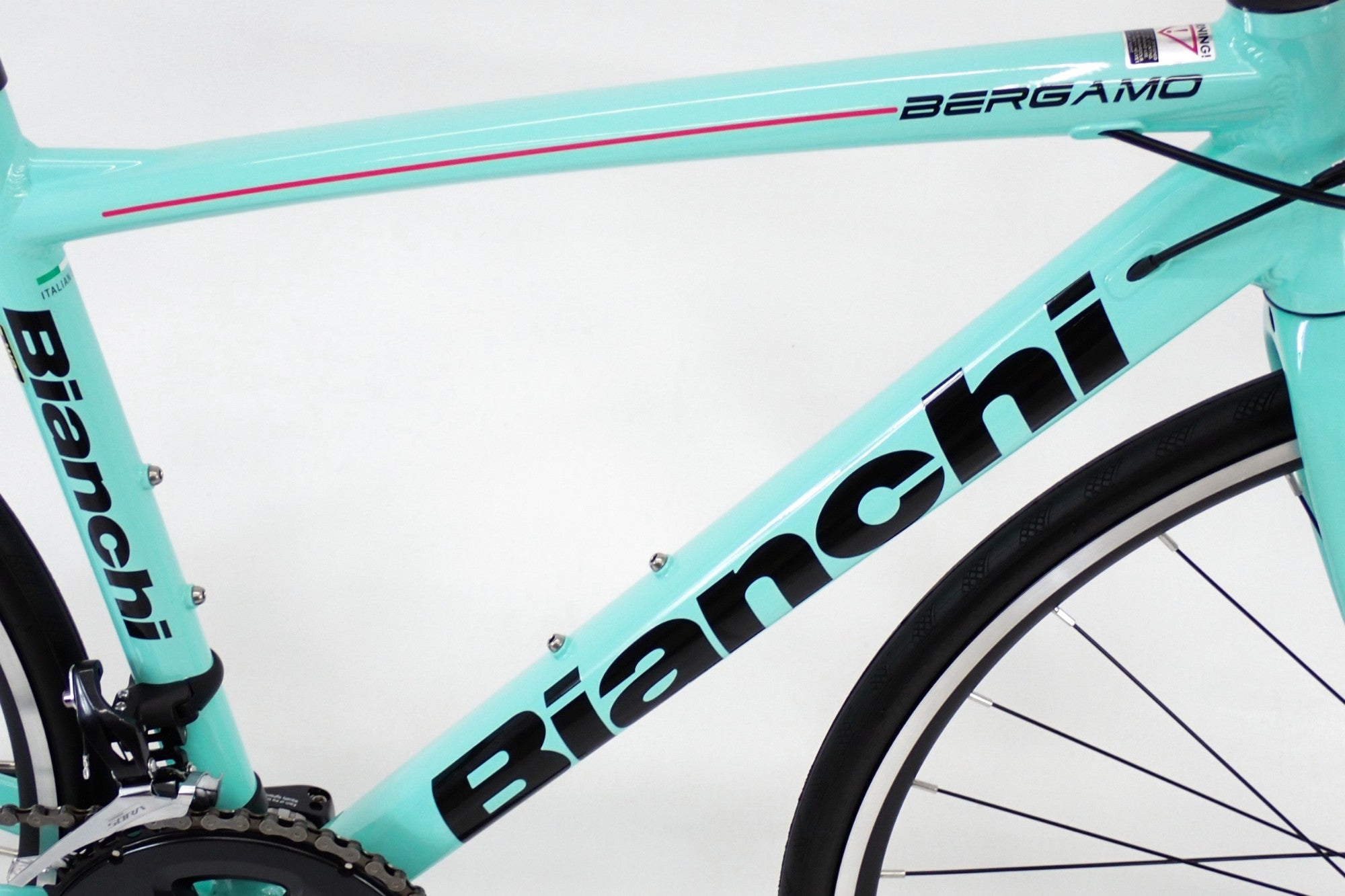 BIANCHI 「ビアンキ」 BERGAMO SORA 2025年モデル ロードバイク