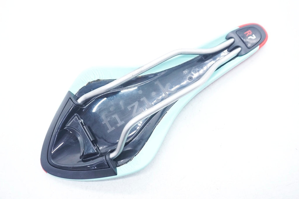 FIZIK フィジーク　ARIONE R7 サドル　と　ボトルホルダー FIZIK「フィジーク」 ARIONE R7 サドル/ 京都西院店 ｜ バイチャリ公式