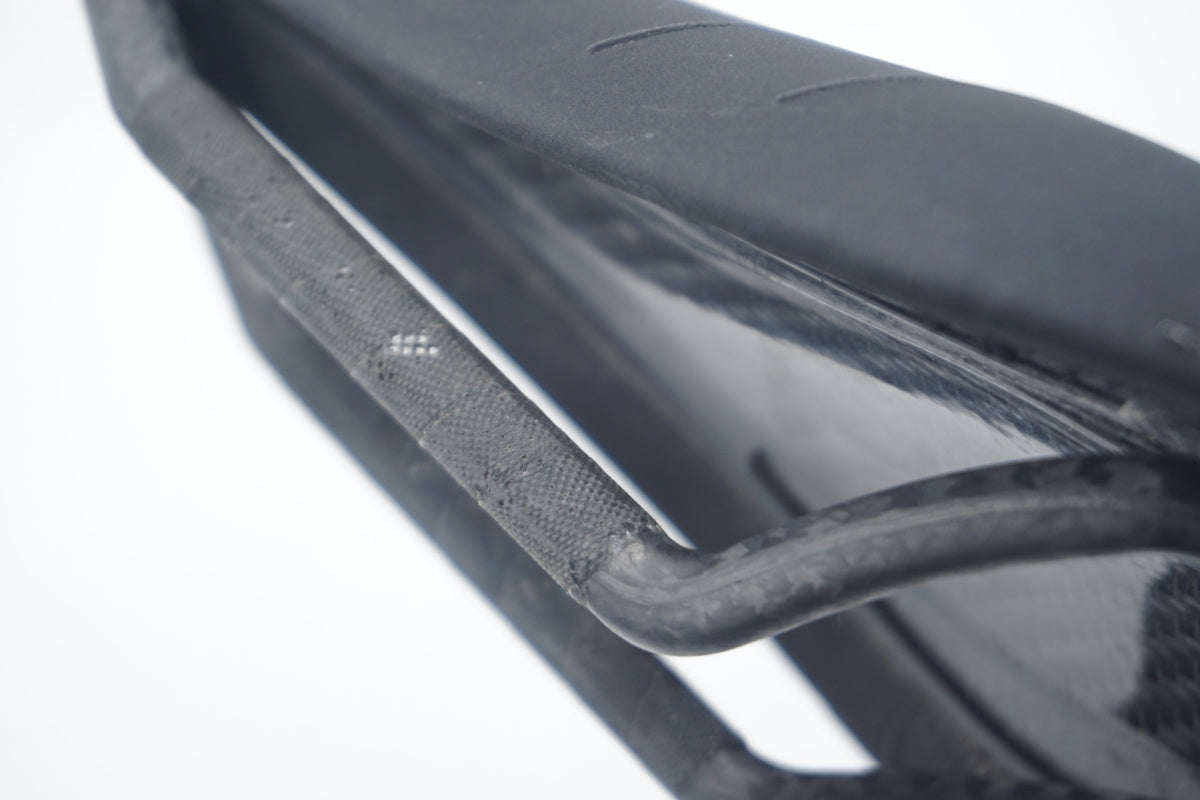 FIZIK 「フィジーク」 ARIONE R1 カーボン サドル / 滋賀大津店