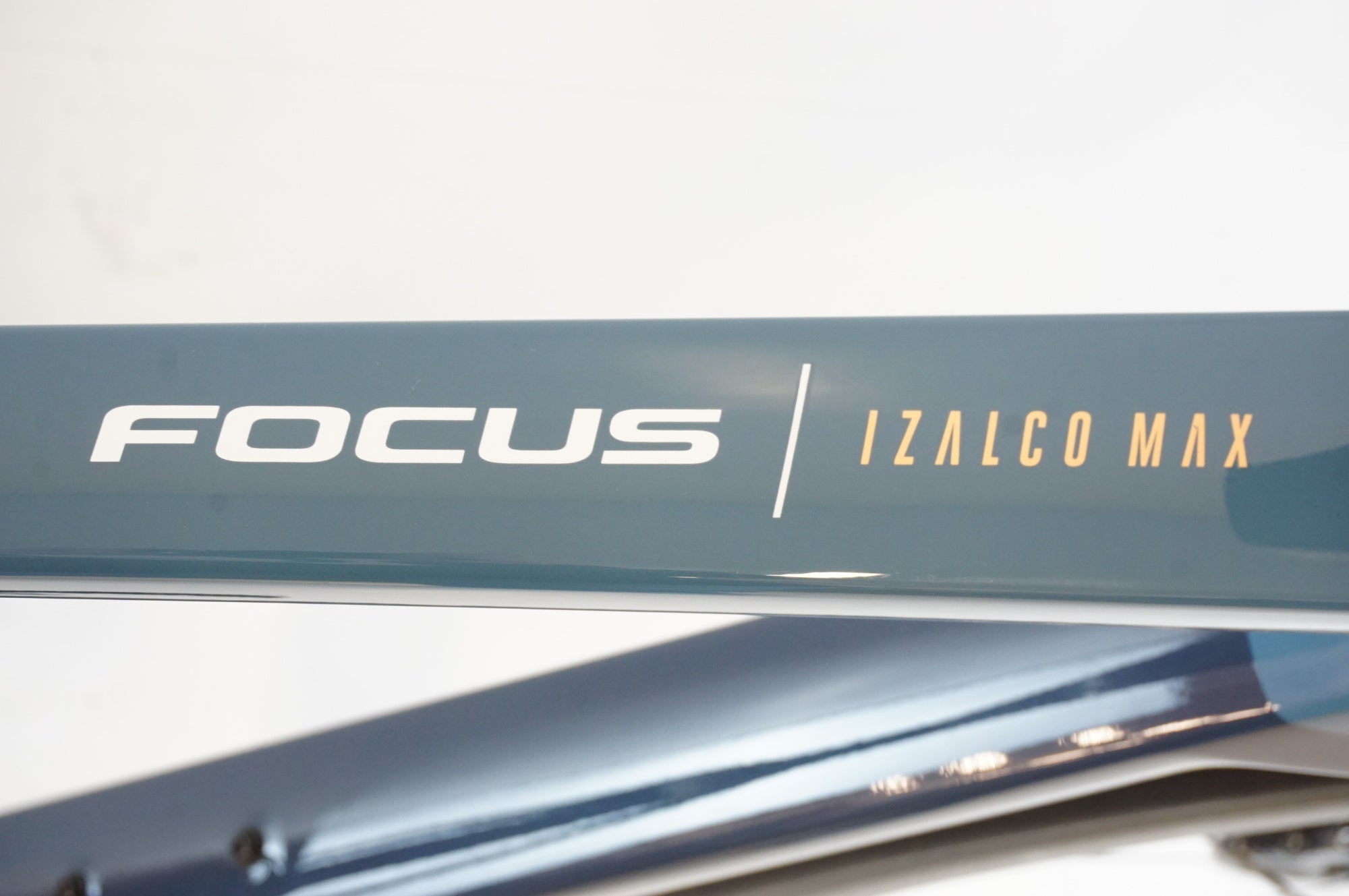 FOCUS 「フォーカス」 IZALCO MAX DISC 2024年モデル ロードバイク