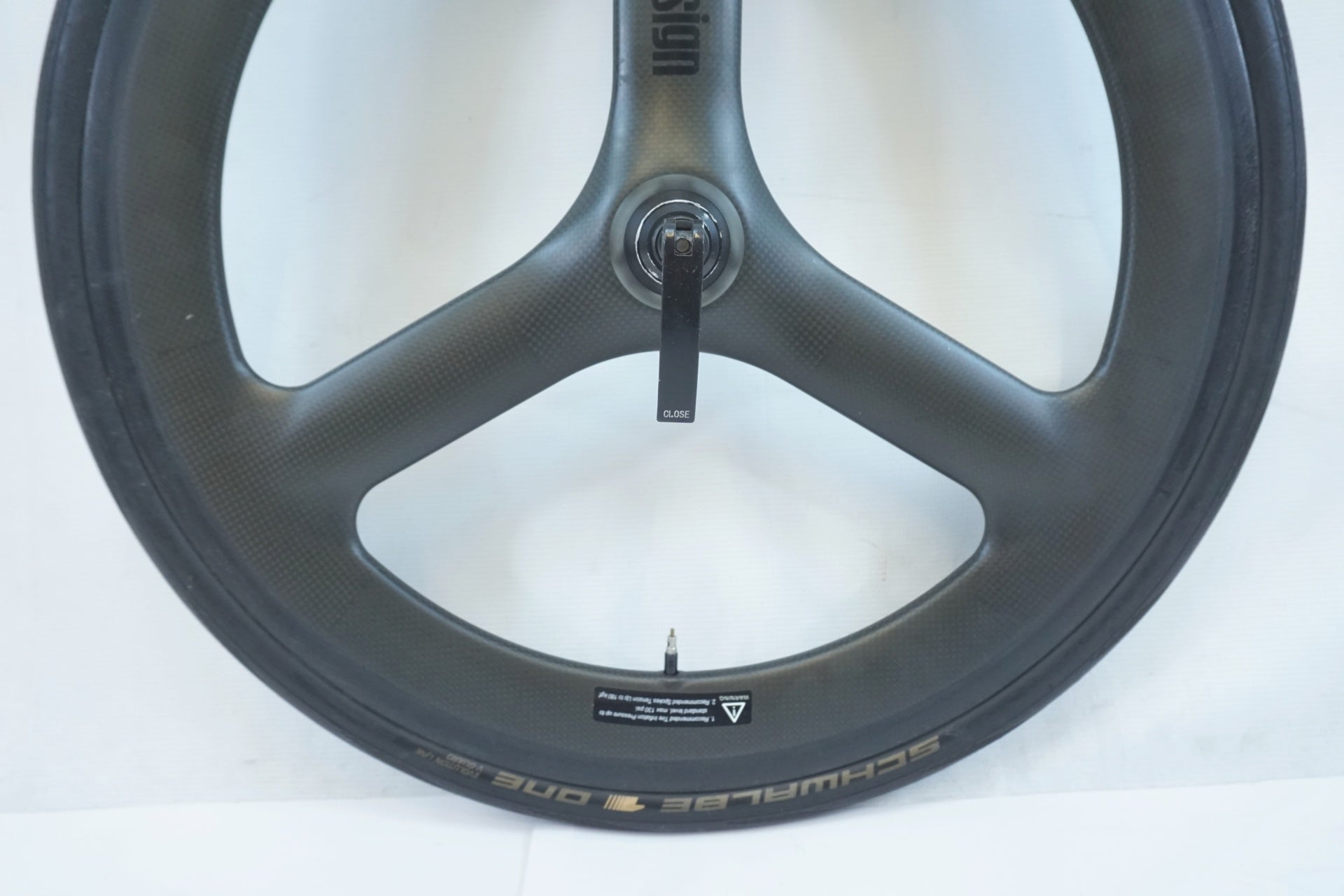 KITT DESIGN 「キット デザイン」 CARBON WHEEL シマノ 11S バトン ホイール / 有明ガーデン店