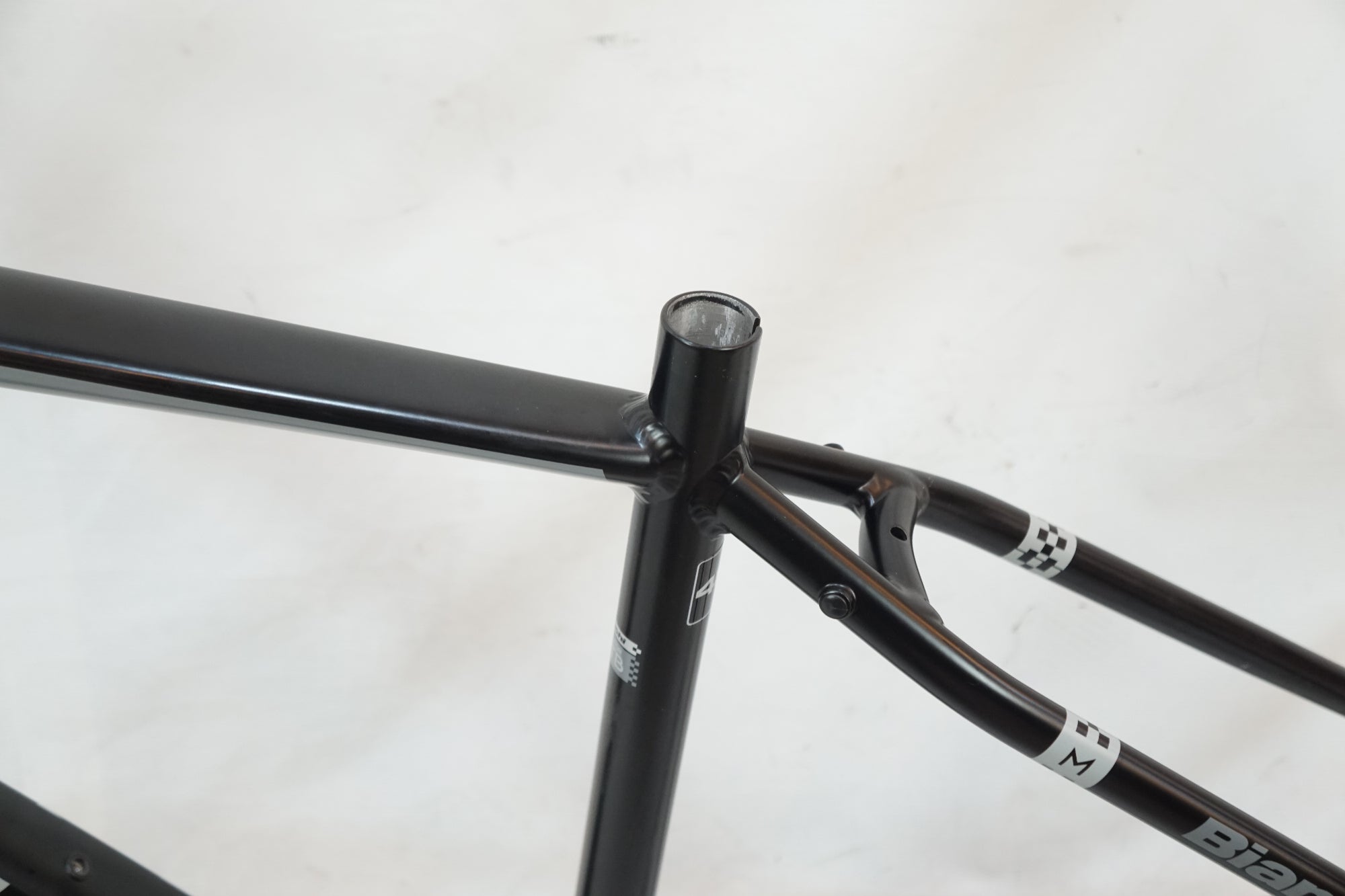 BIANCHI 「ビアンキ」 M0015 フレームセット / バイチャリ浦和ベース