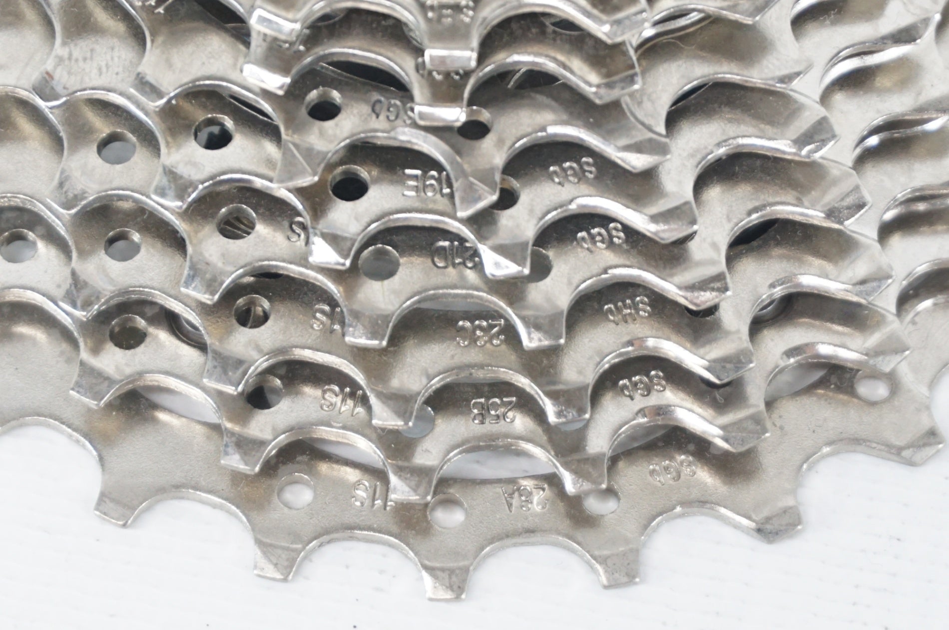 SHIMANO 「シマノ」 105 CS-R7000 11-28T スプロケット / 阪急塚口店