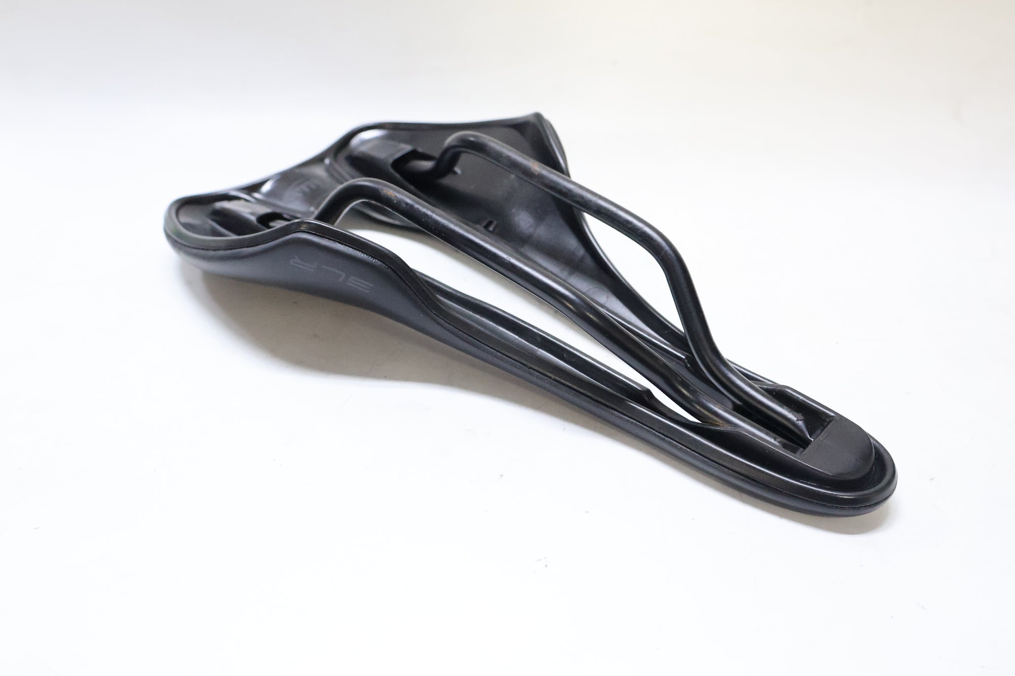 SELLE ITALIA 「セライタリア」 SLR BOOST SUPERFLOW S サドル / 高知店