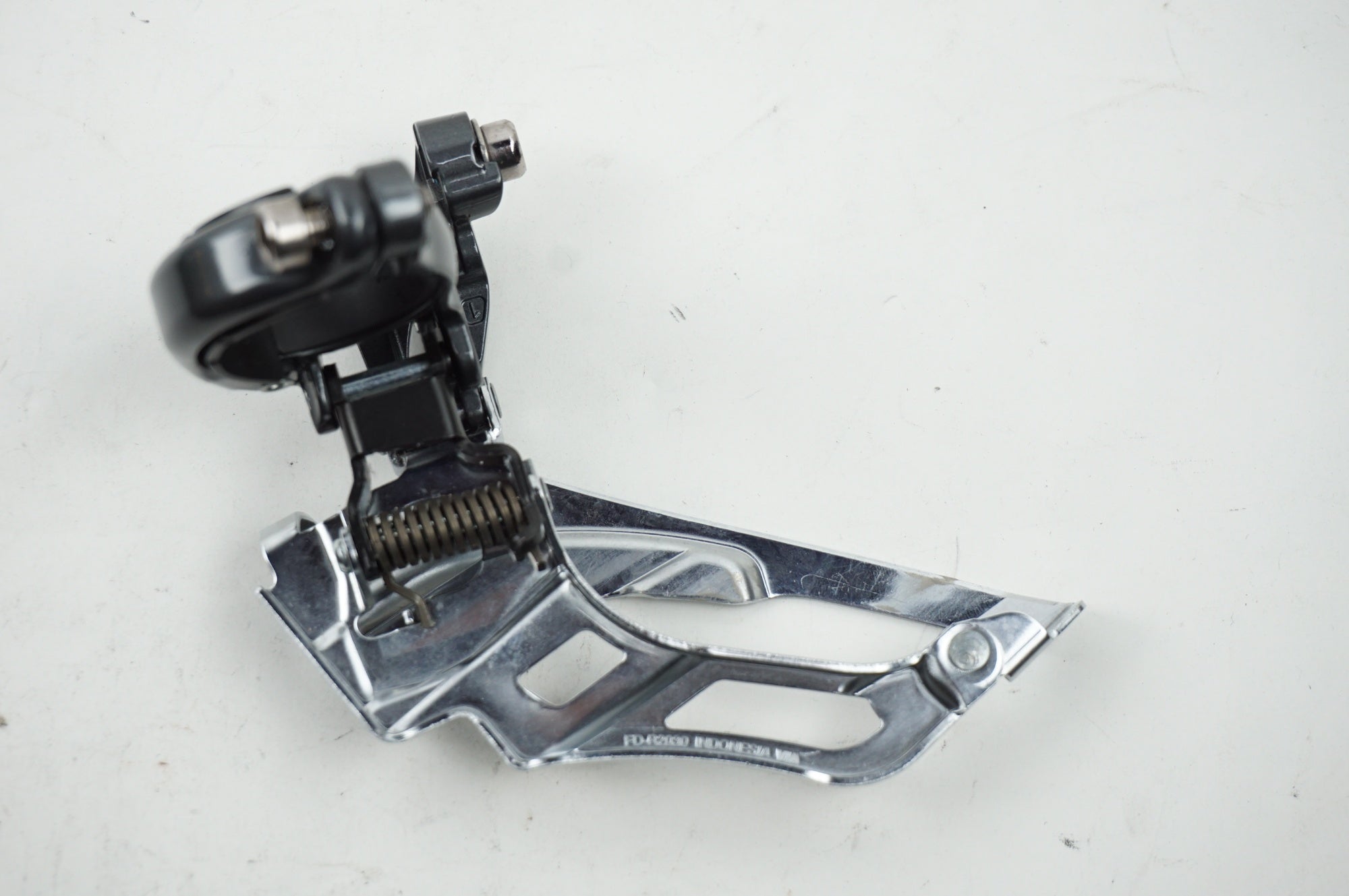 SHIMANO 「シマノ」 CLARIS FD-R2030 φ31.8 フロントディレイラー