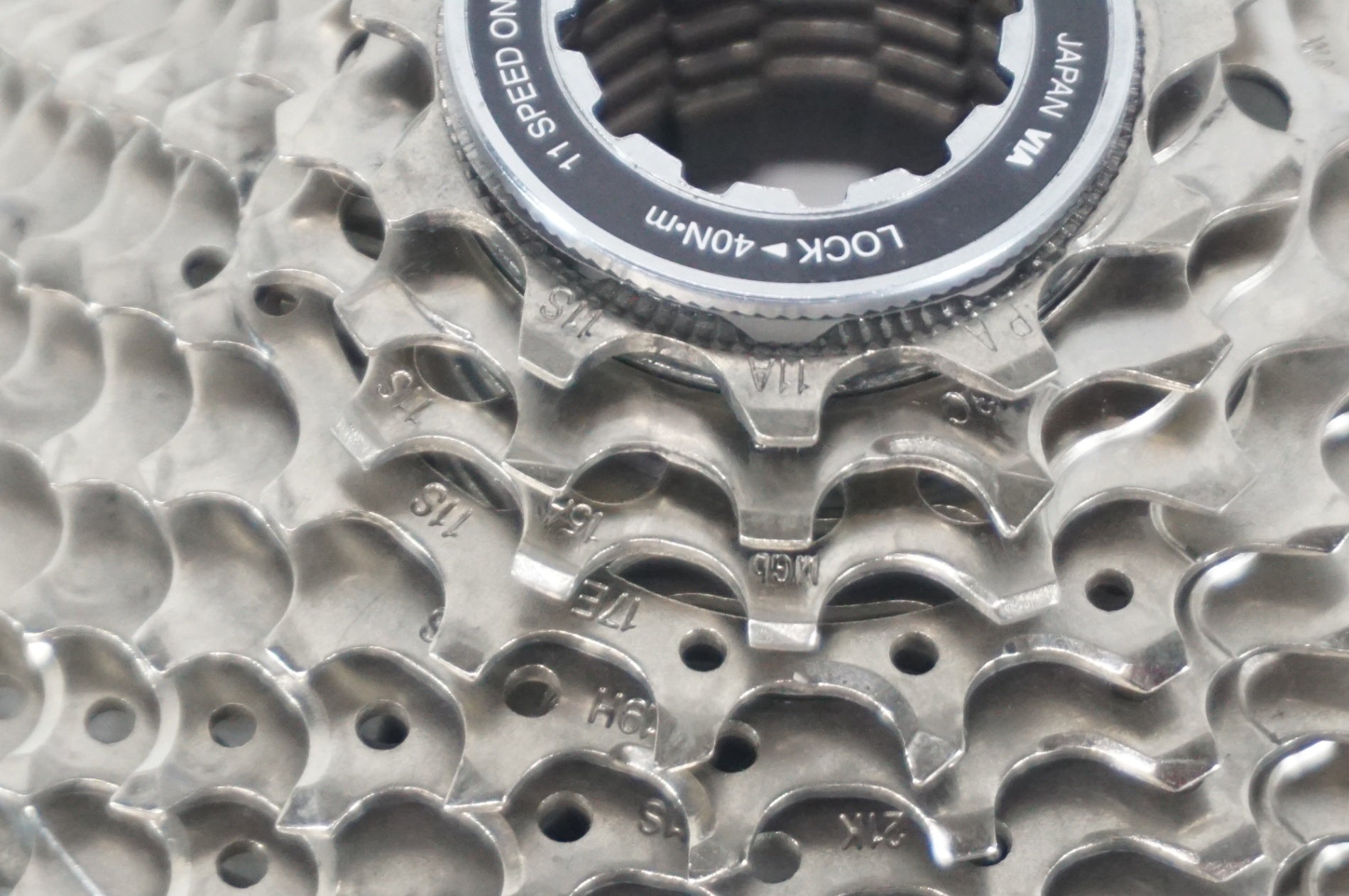 SHIMANO 「シマノ」 CS-HG700-11 11S 11-34T スプロケット / 阪急塚口