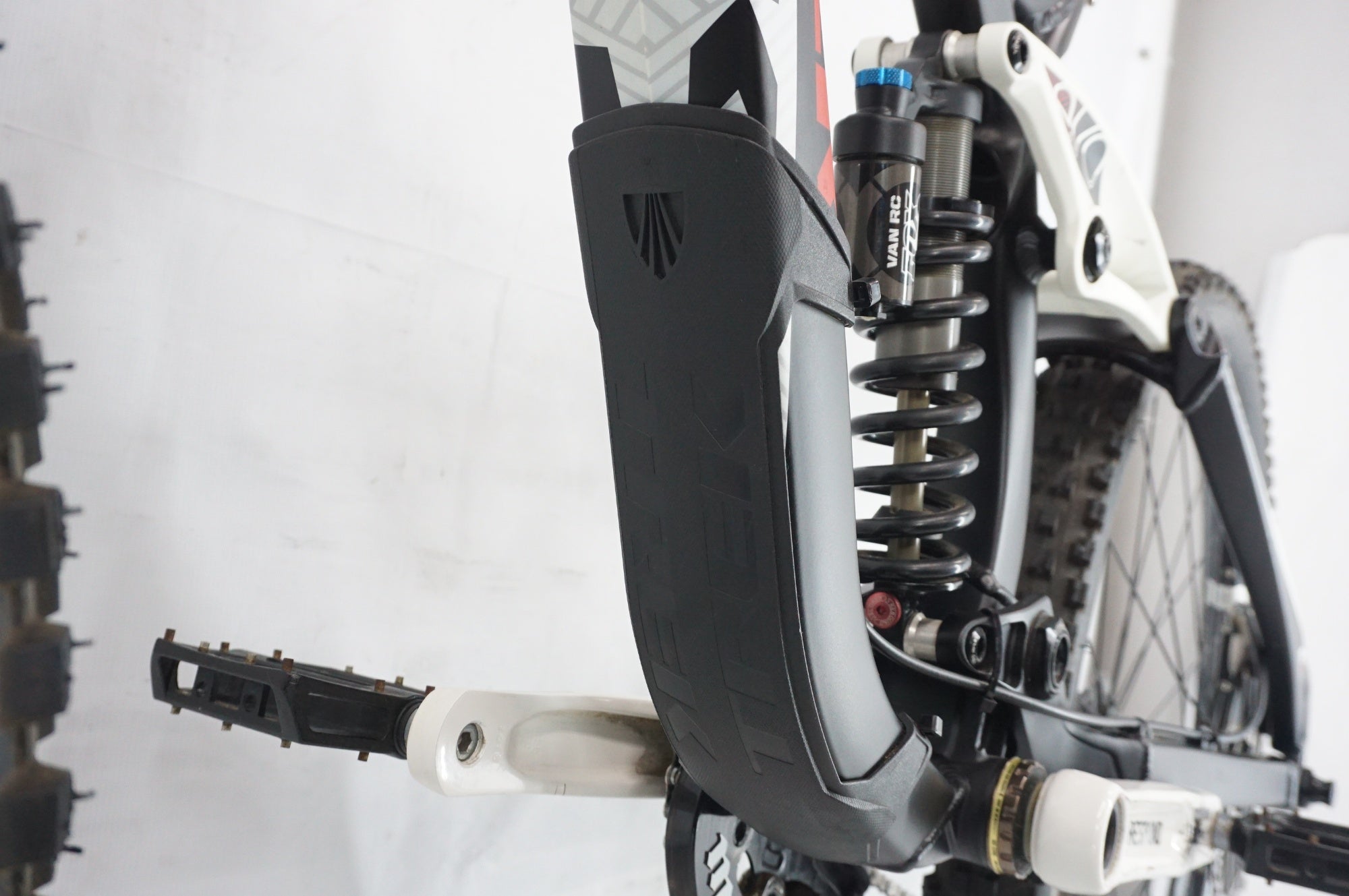 TREK 「トレック」 SESSION 8 2011年モデル マウンテンバイク / 阪急