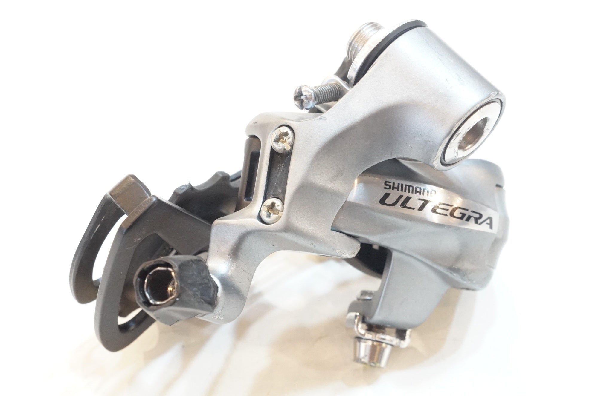 SHIMANO 「シマノ」 ULTEGRA RD-6700 リアディレイラー / 浦和ベース