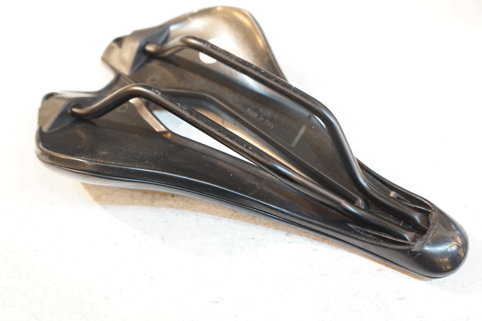 MOST 「モスト」 LYNX ULTRA サドル / バイチャリ浦和ベース