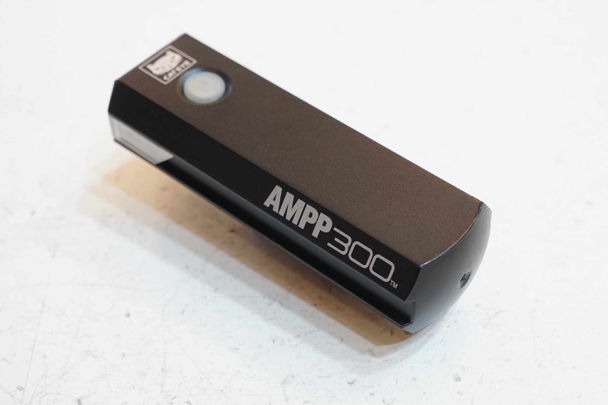 CATEYE 「キャットアイ」 AMPP300 フロントライト / バイチャリ浦和ベース