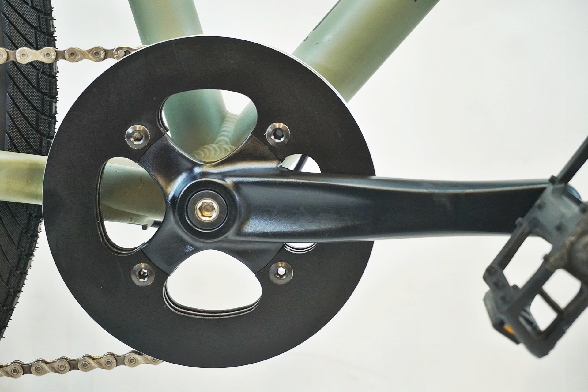 HARO 「ハロー」 BEASLEY27.5 2024年モデル 27.5インチ クロスバイク / 有明ガーデン店