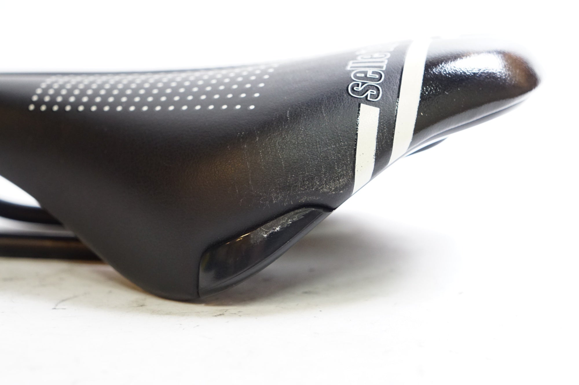 SELLE ITALIA 「セライタリア」 NOVUS BOOST サドル / 熊谷本店