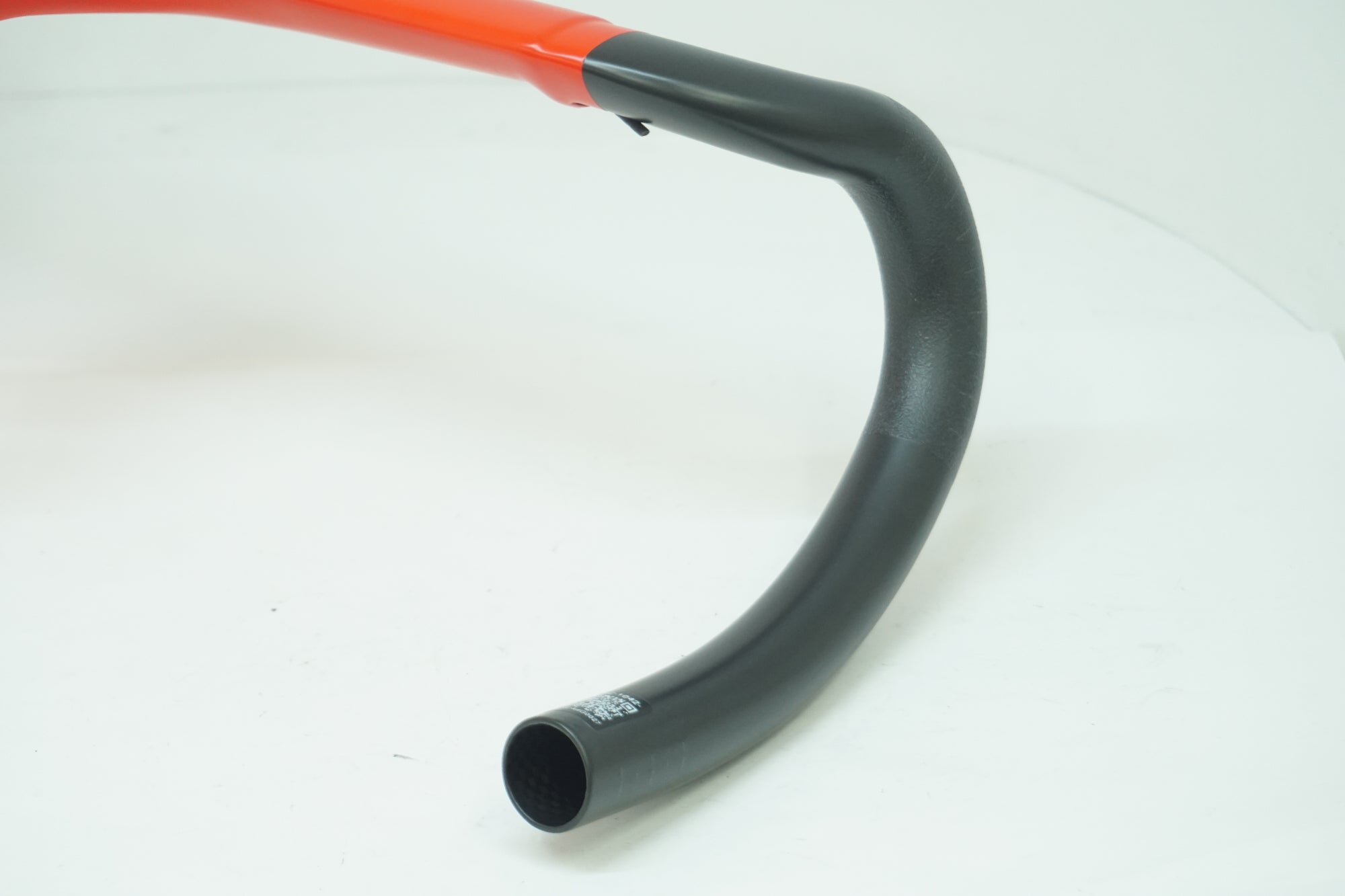 BMC 「ビーエムシー」 ICS CARBON AERO 360mm コックピットシステム