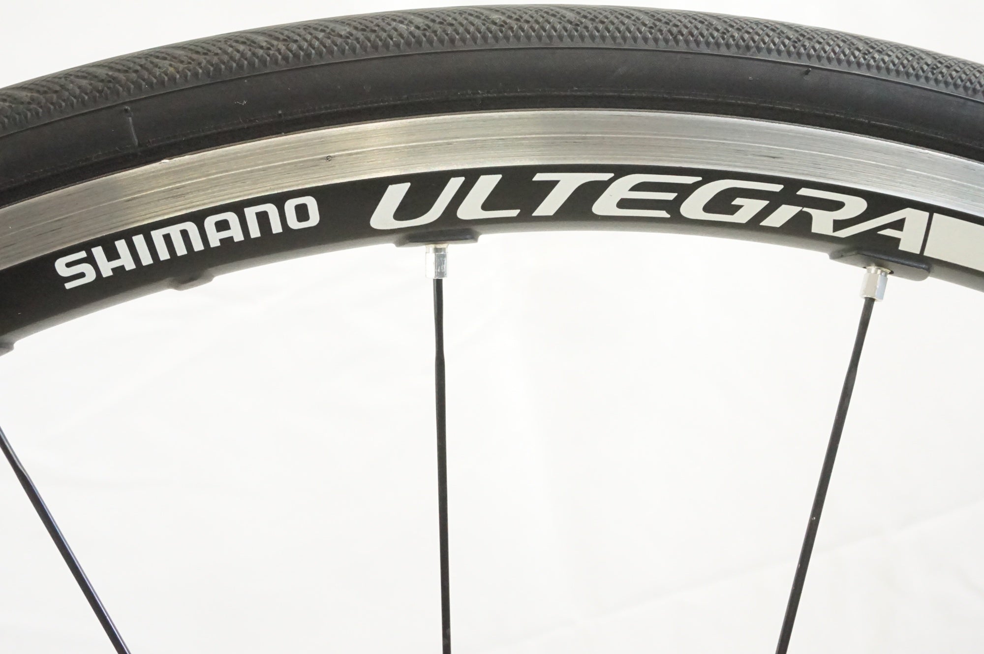 Shimano Ultegra WH-6700 チューブレスホイー ル