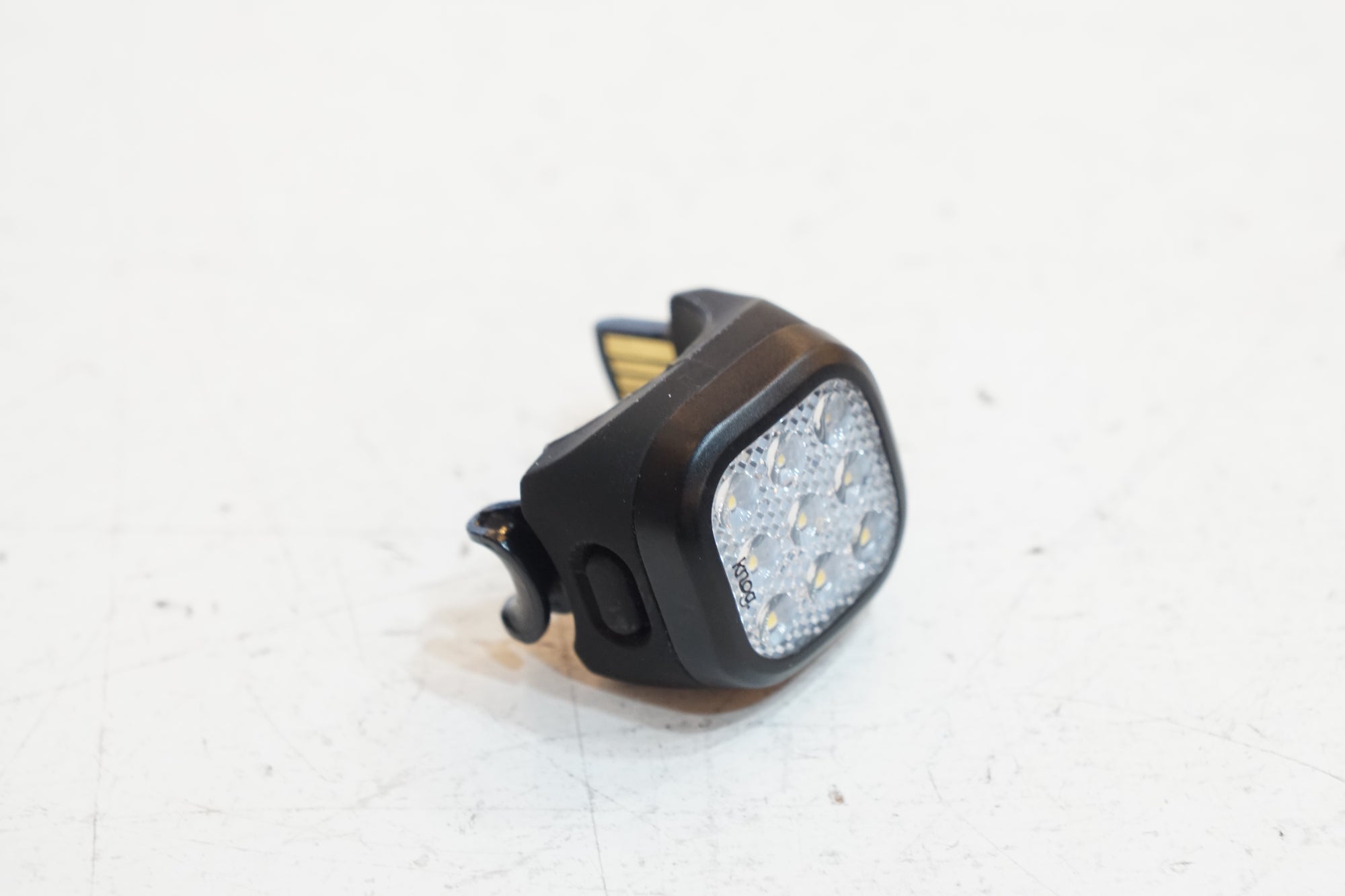 KNOG 「ノグ」 BLINDER MINI NINER フロントライト / バイチャリ浦和ベース