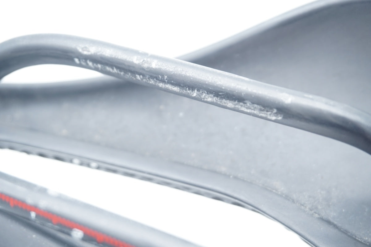 TNI 「ティーエヌアイ」 LITE FLY 3D サドル / 滋賀大津店