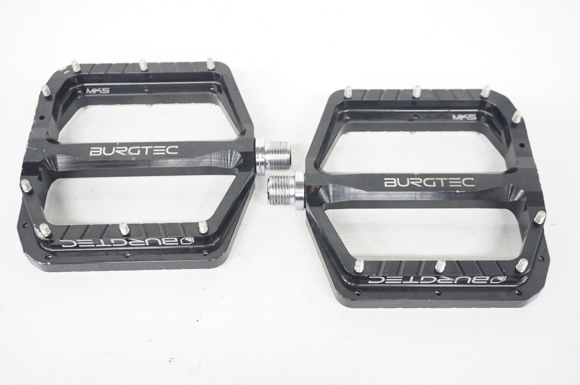 BURGTEC 「バーグテック」 MK5 ペダル / 阪急塚口店