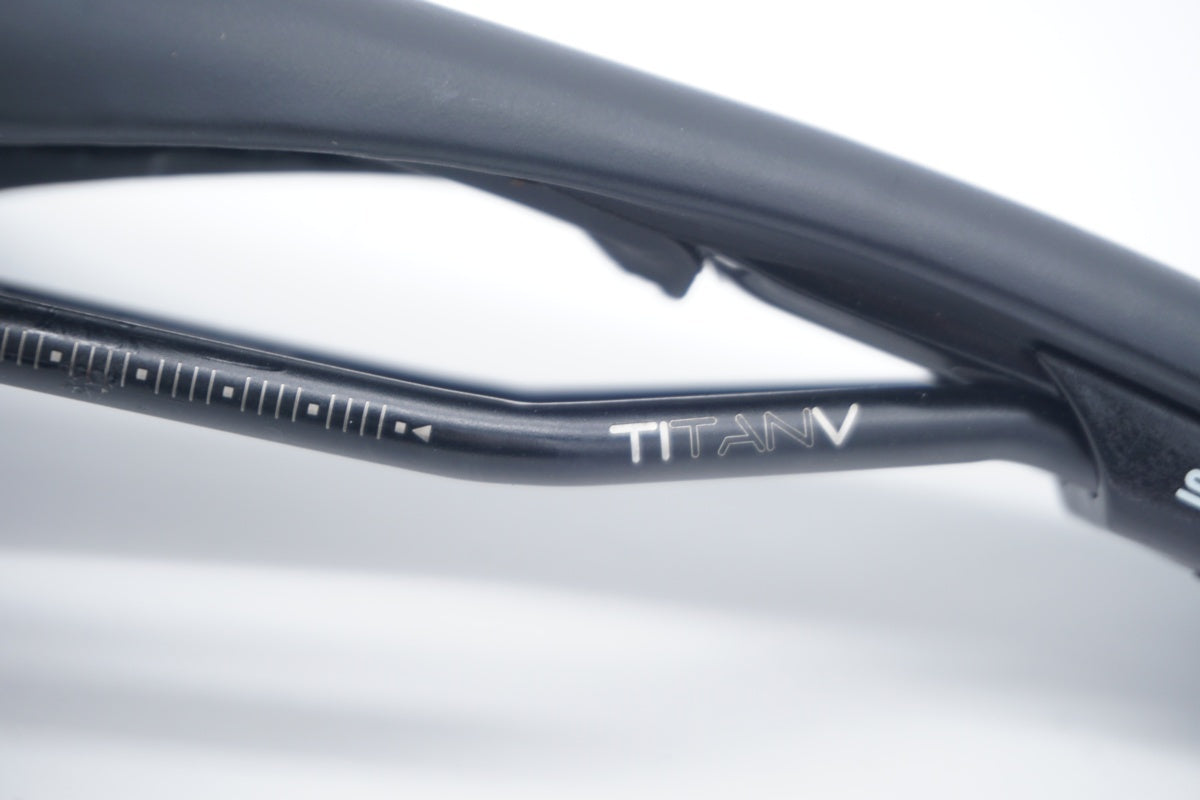 ASTUTE 「アスチュート」 STAR サドル / 滋賀大津店