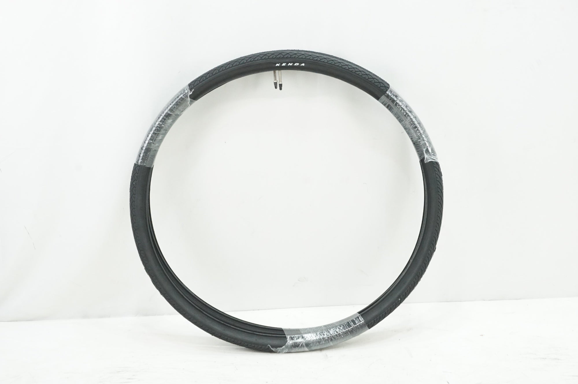 KENDA 「ケンダ」 700×38C-28C-1 5/8×1 1/2 タイヤチューブセット / 大宮店