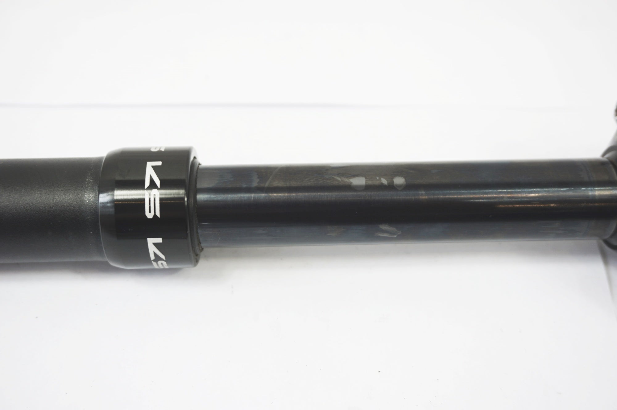 KIND SHOCK 「カインドショック」 E30i ドロッパー φ27.2 390mm シートポスト / バイチャリ世田谷店