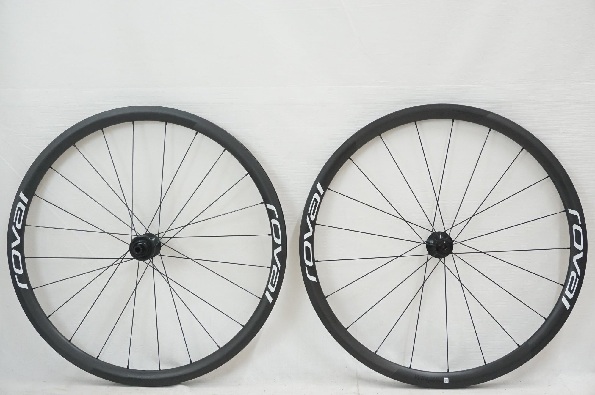 超美品 ROVAL ALPINIST CL DISC シマノ スプロケローター 即納 美品 ROVAL ALPINIST CL DISC シマノフリー 11s