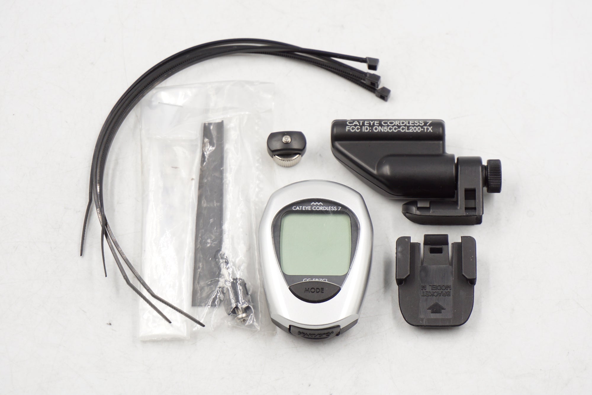 CATEYE 「キャットアイ」 CC-CL200 CORDLESS 2 サイクルコンピューター / 奈良店