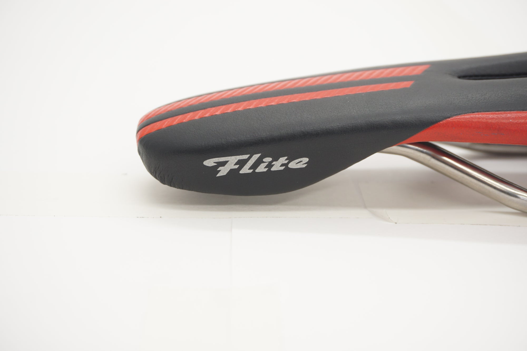 SELLE ITALIA 「セライタリア」 FLITE TITANIUM サドル / 京都八幡店