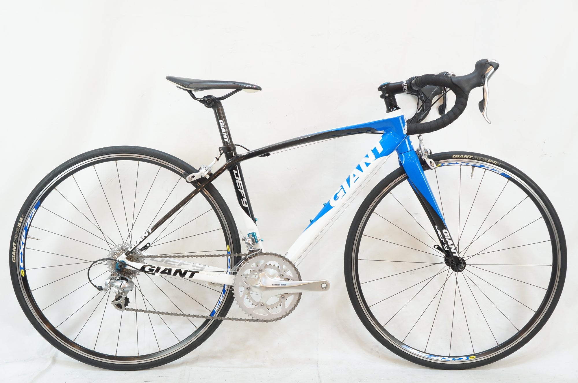 GIANT 「ジャイアント」 DEFY ALLIANCE1 2010年モデル ロードバイク / バイチャリ浦和ベース