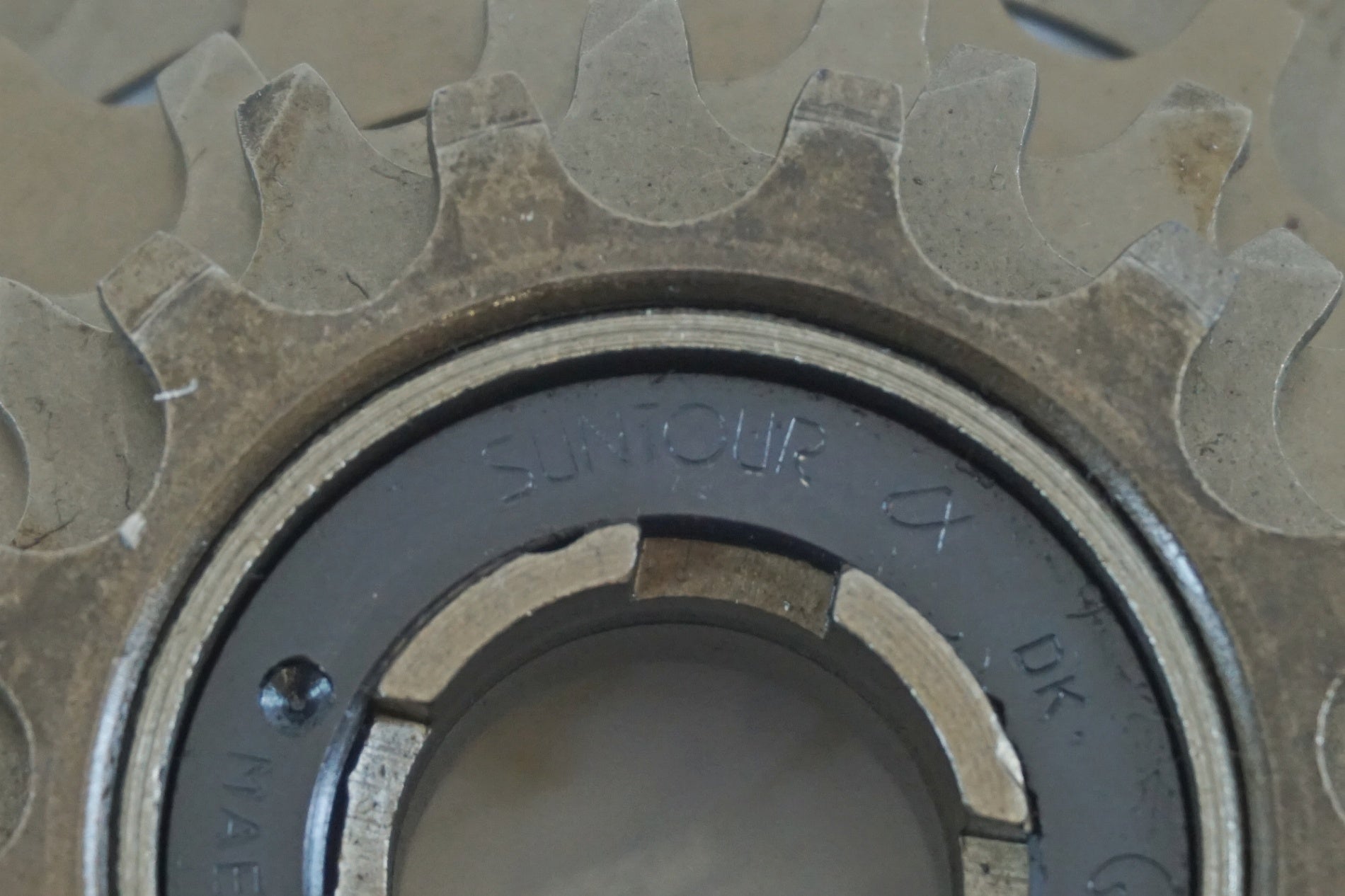 SUNTOUR 「サンツアー」 AP スプロケット 13-24T 6S ボスフリー / 有明ガーデン店