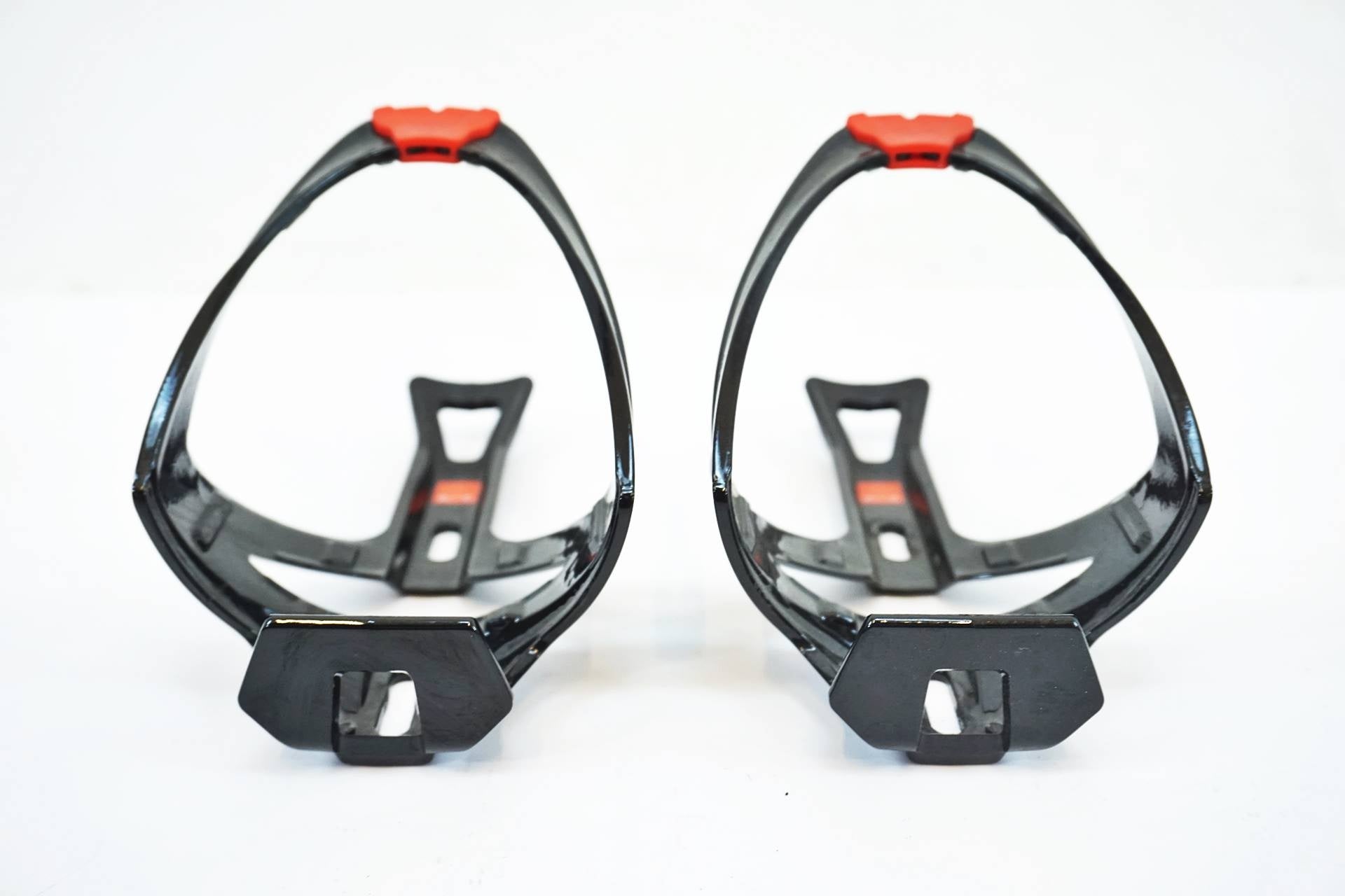 ELITE 「エリート」 CANNIBAL XC ボトルケージセット / 有明ガーデン店