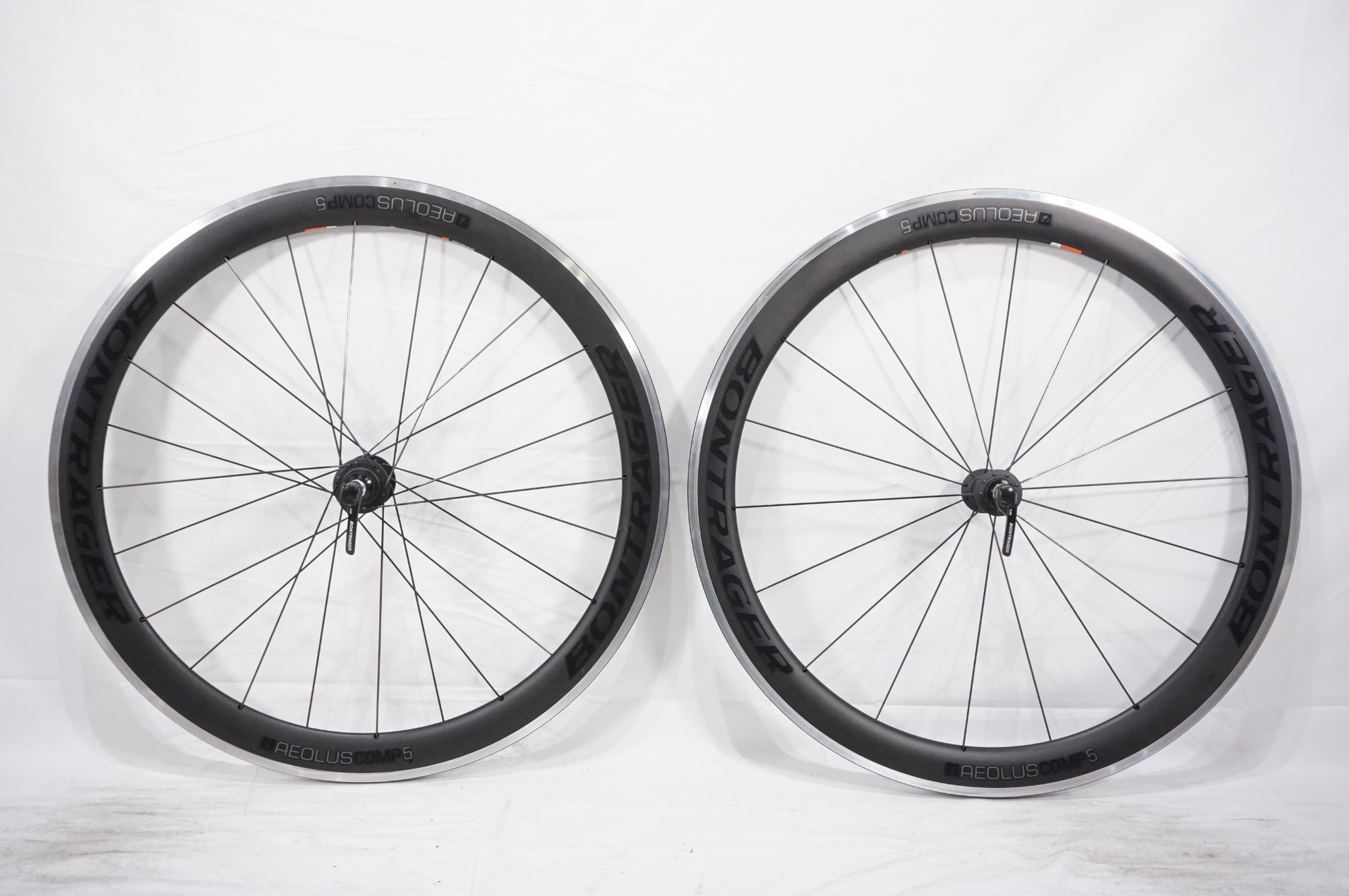 BONTRAGER 「ボントレガー」 AEOLUS COMP 5 TLR シマノ11速 ホイール