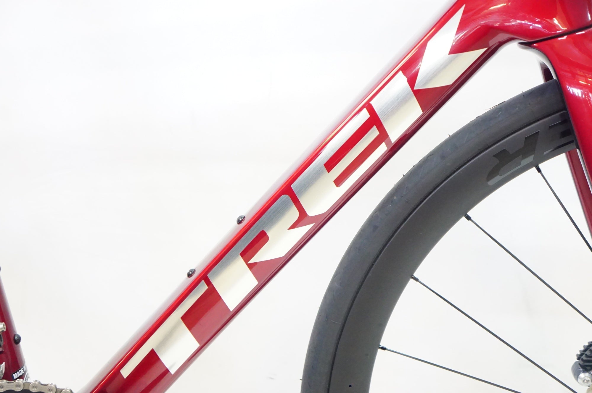 TREK 「トレック」 EMONDA SLR 7 DISC 2021年モデル ロードバイク