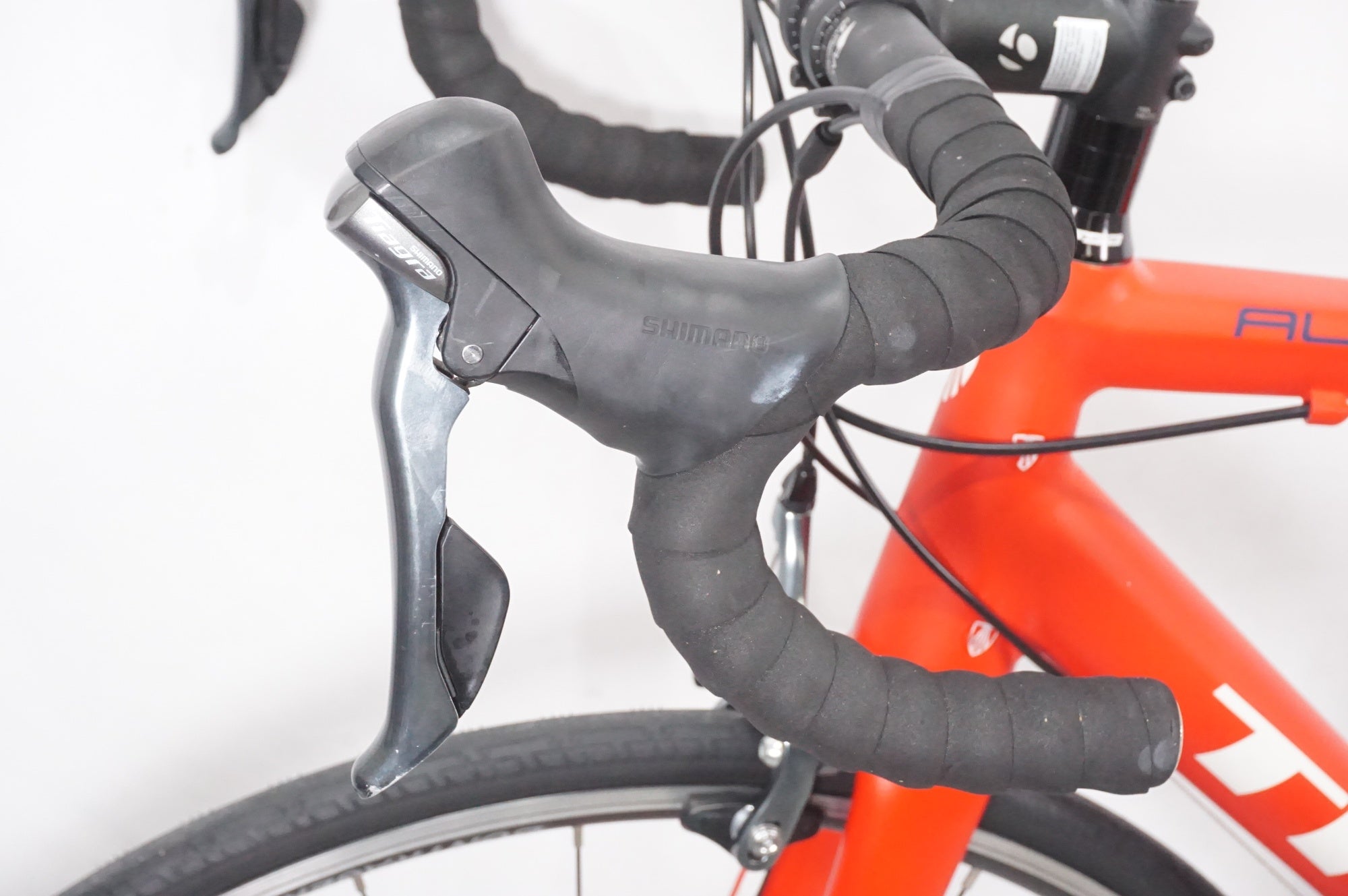 TREK 「トレック」 EMONDA ALR 5 2016年モデル ロードバイク / AKIBA店