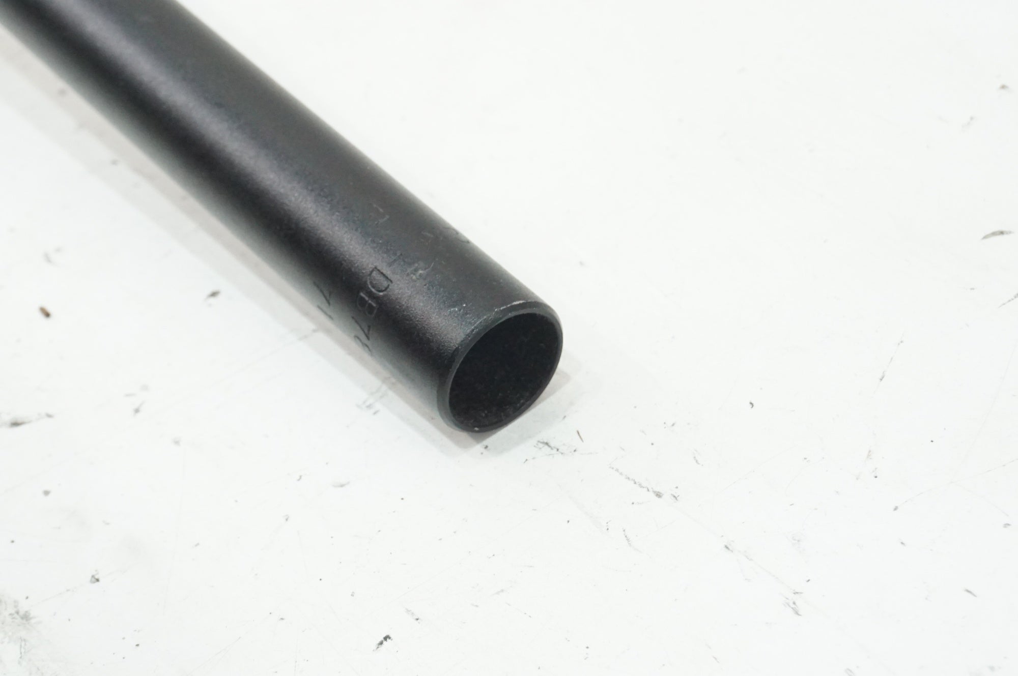 BONZ 「ボンズ」 ライザーバー 710mm φ31.8 ハンドル / 大宮店