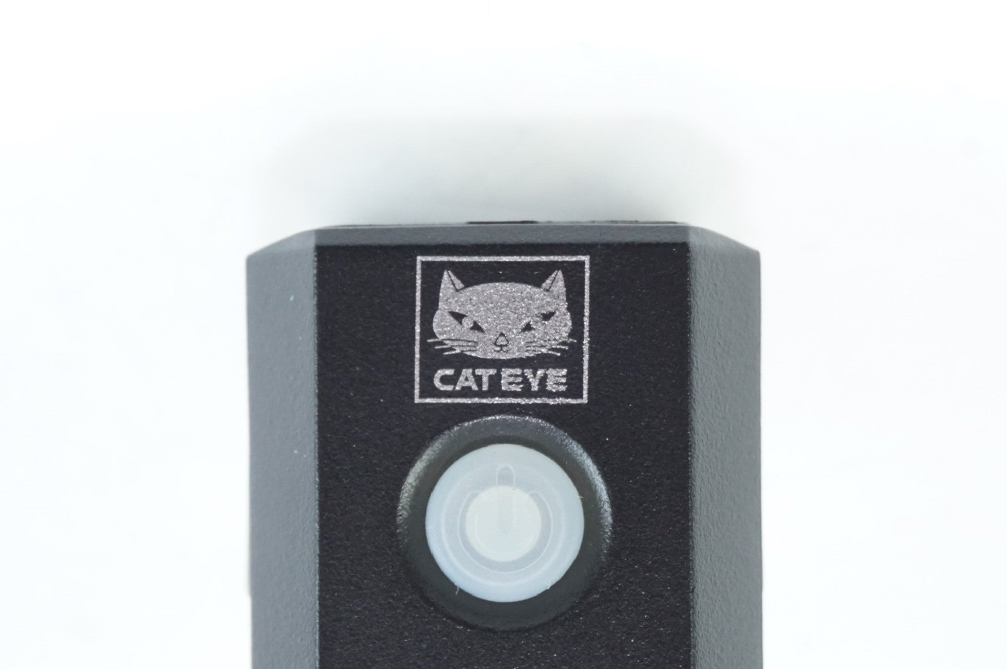 CATEYE 「キャットアイ」 AMPP300 フロントライト / 中目黒店