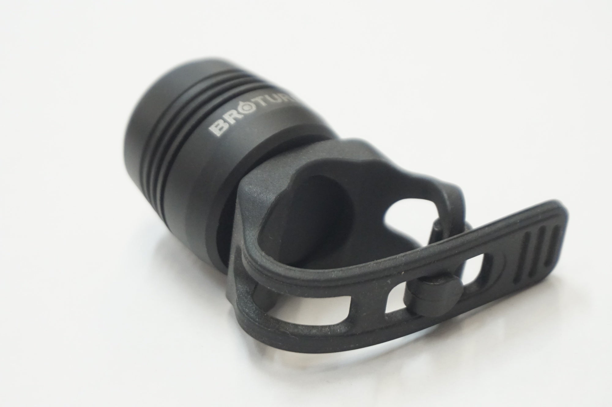 BROTURES 「ブローチャーズ」 リアライト / 福岡店