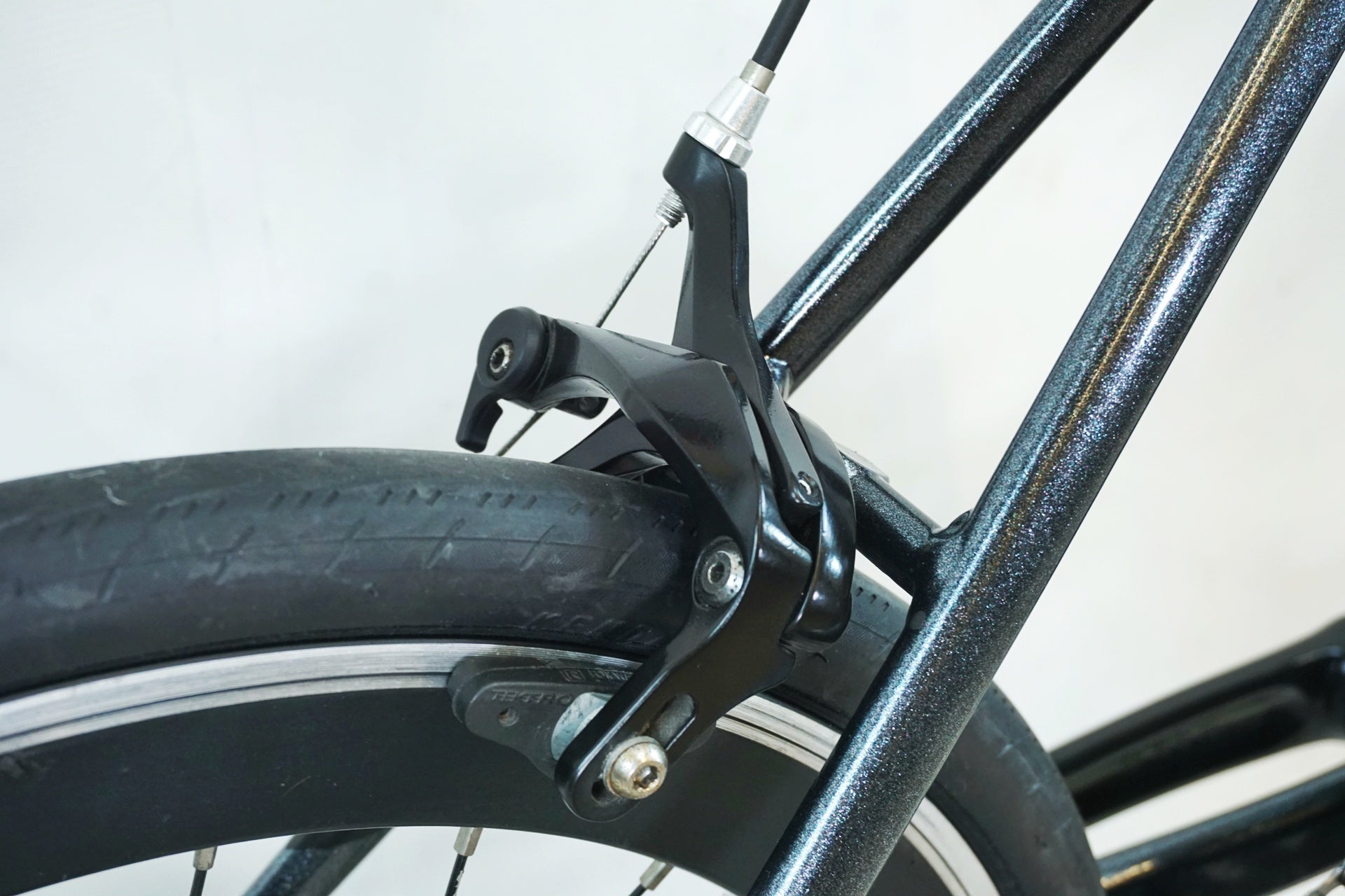 GIANT 「ジャイアント」 IDIOM1 2024年モデル ミニベロ / 有明ガーデン店