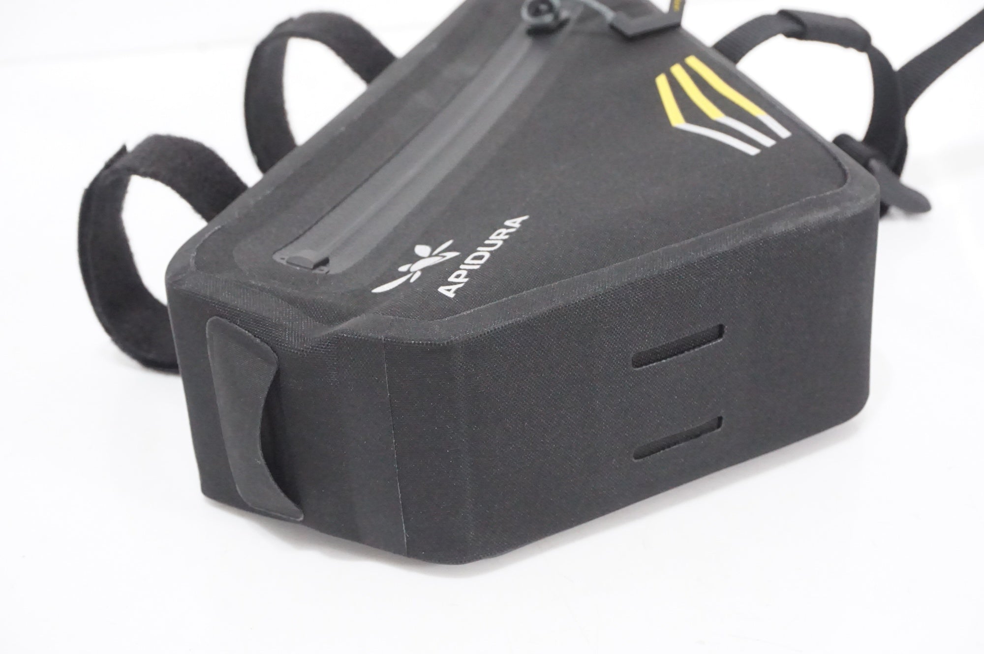 APIDURA 「アピデュラ」 フレームバッグ / AKIBA店