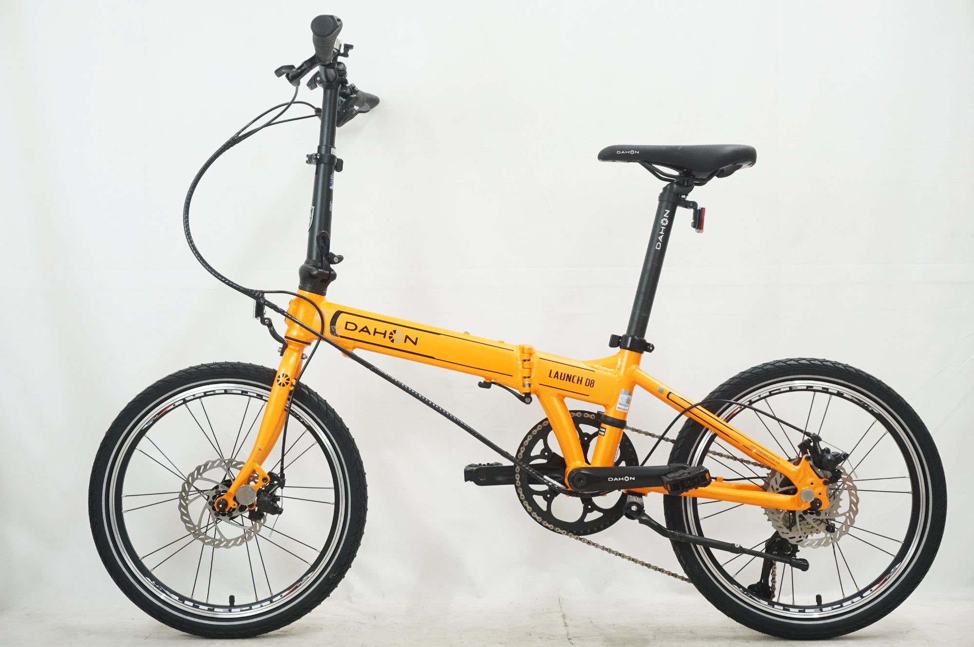 DAHON 「ダホン」 LAUNCH D8 2024年モデル 20インチ 折り畳み自転車