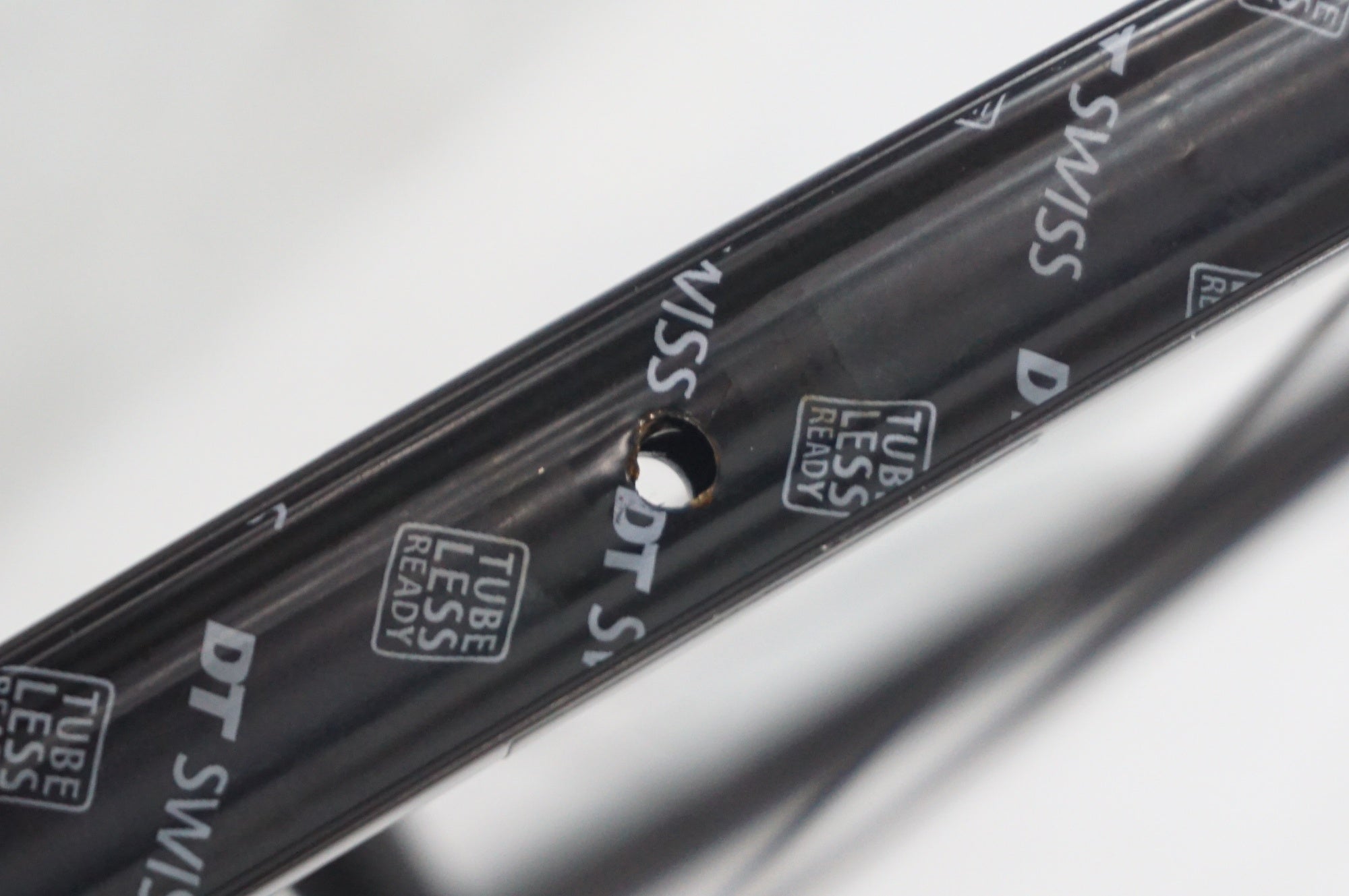 DT SWISS 「ディーティースイス」 R470 DB シマノ11速 ホイールセット