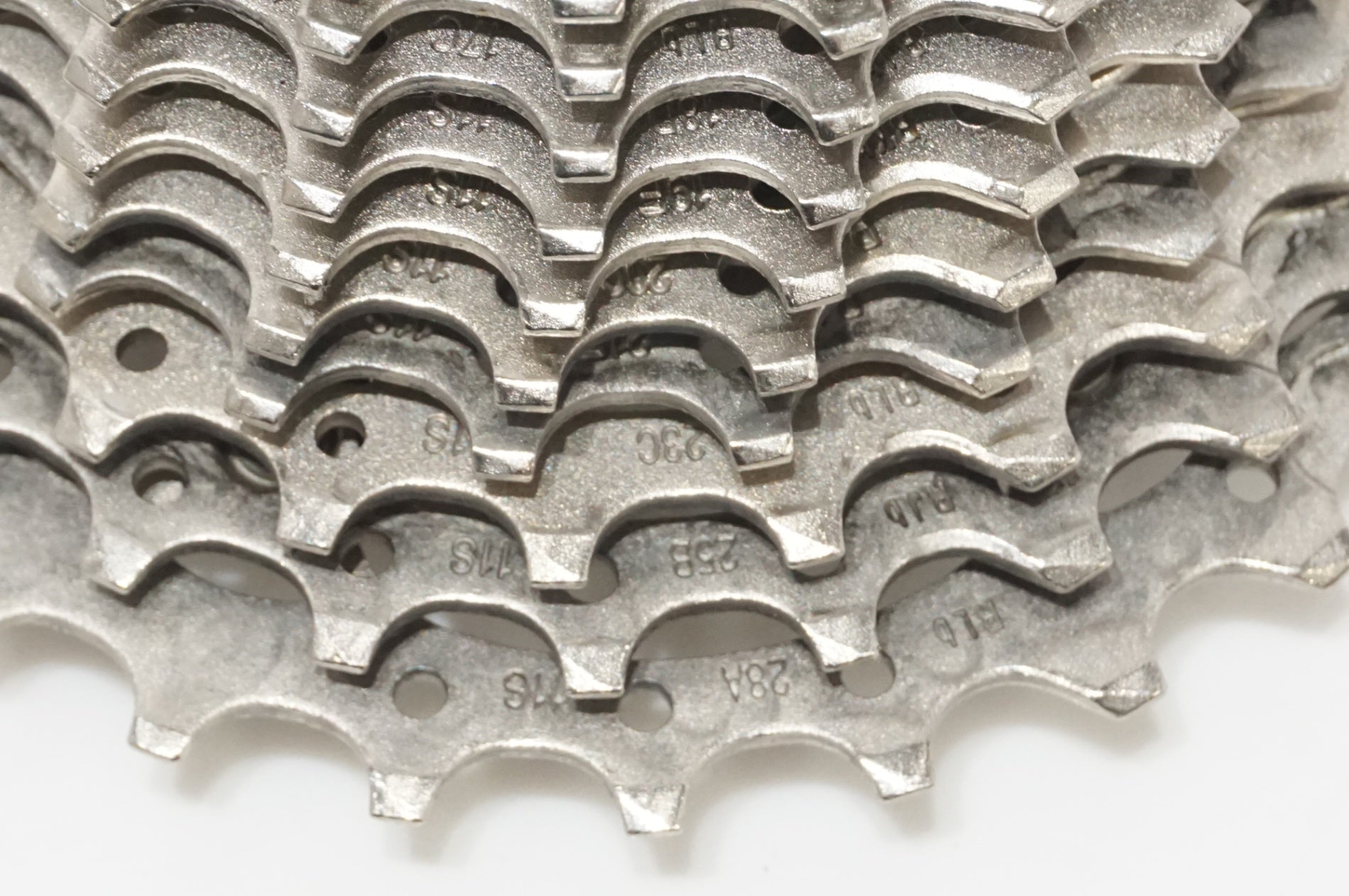 SHIMANO 「シマノ」 ULTEGRA CS-R8000 14-28T スプロケット / AKIBA店