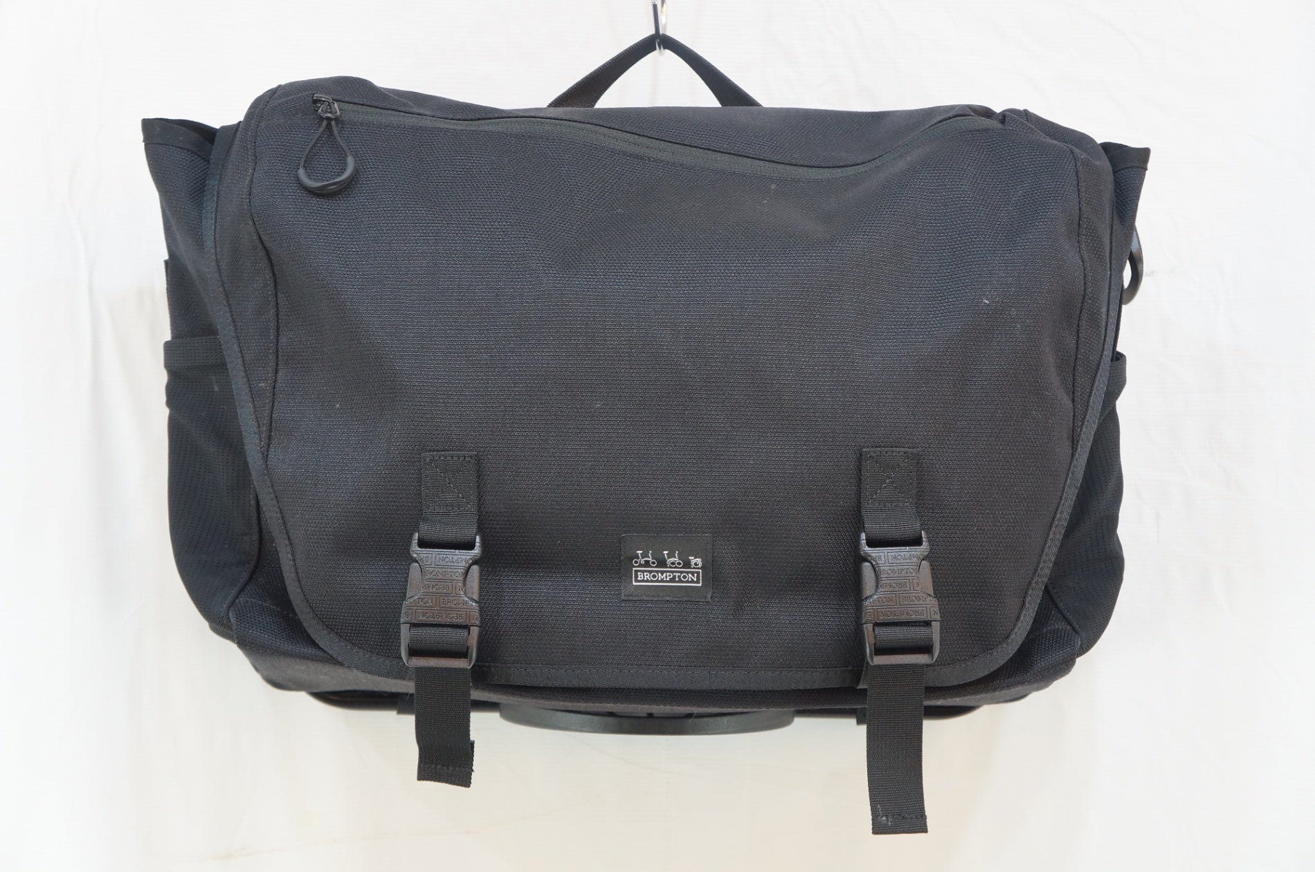 BROMPTON 「ブロンプトン」 MESSENGER BAG フロントバック / バイチャリ浦和ベース