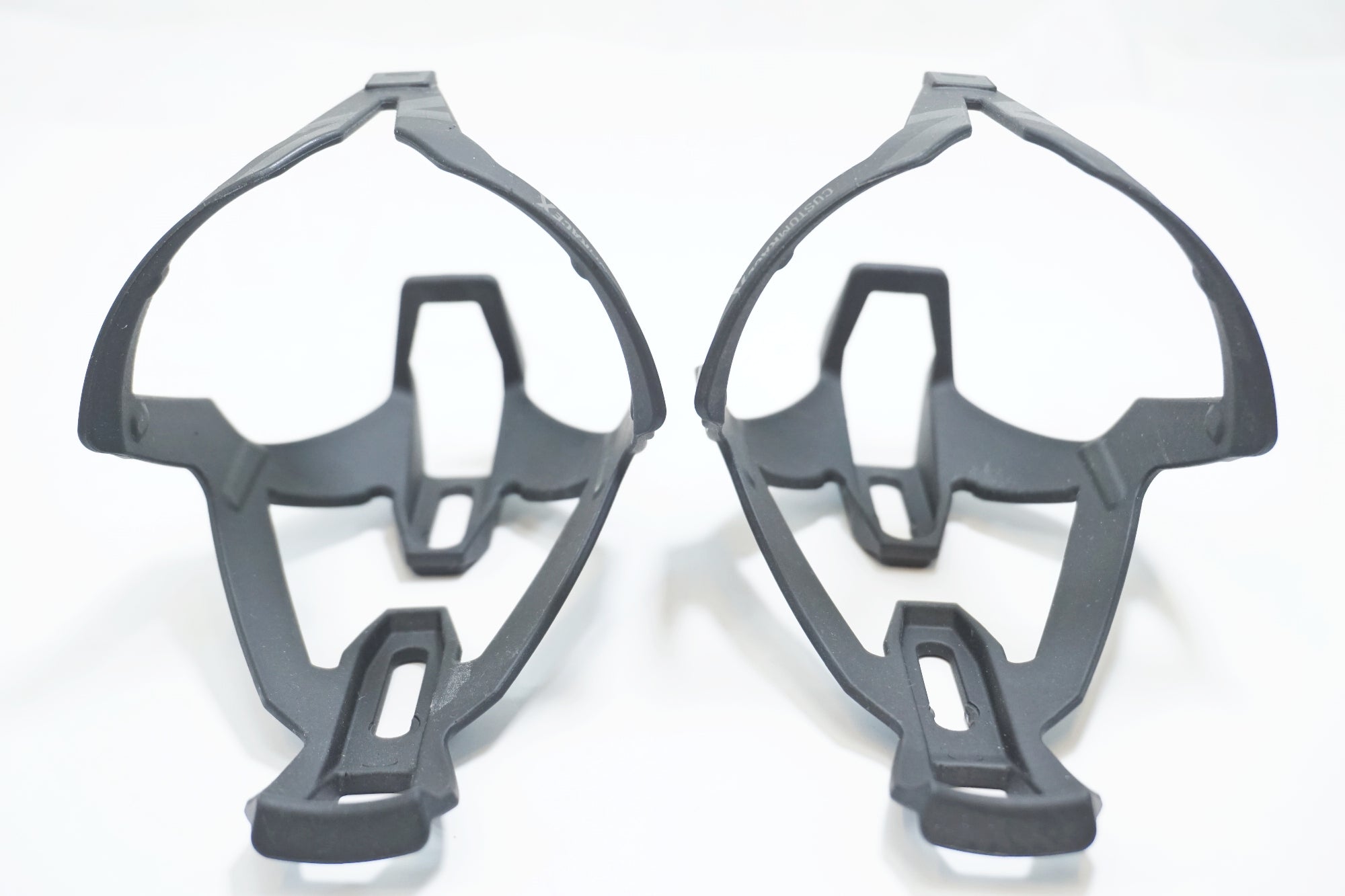 ELITE 「エリート」 CUSTOM RACE X ボトルケージセット / 有明ガーデン店