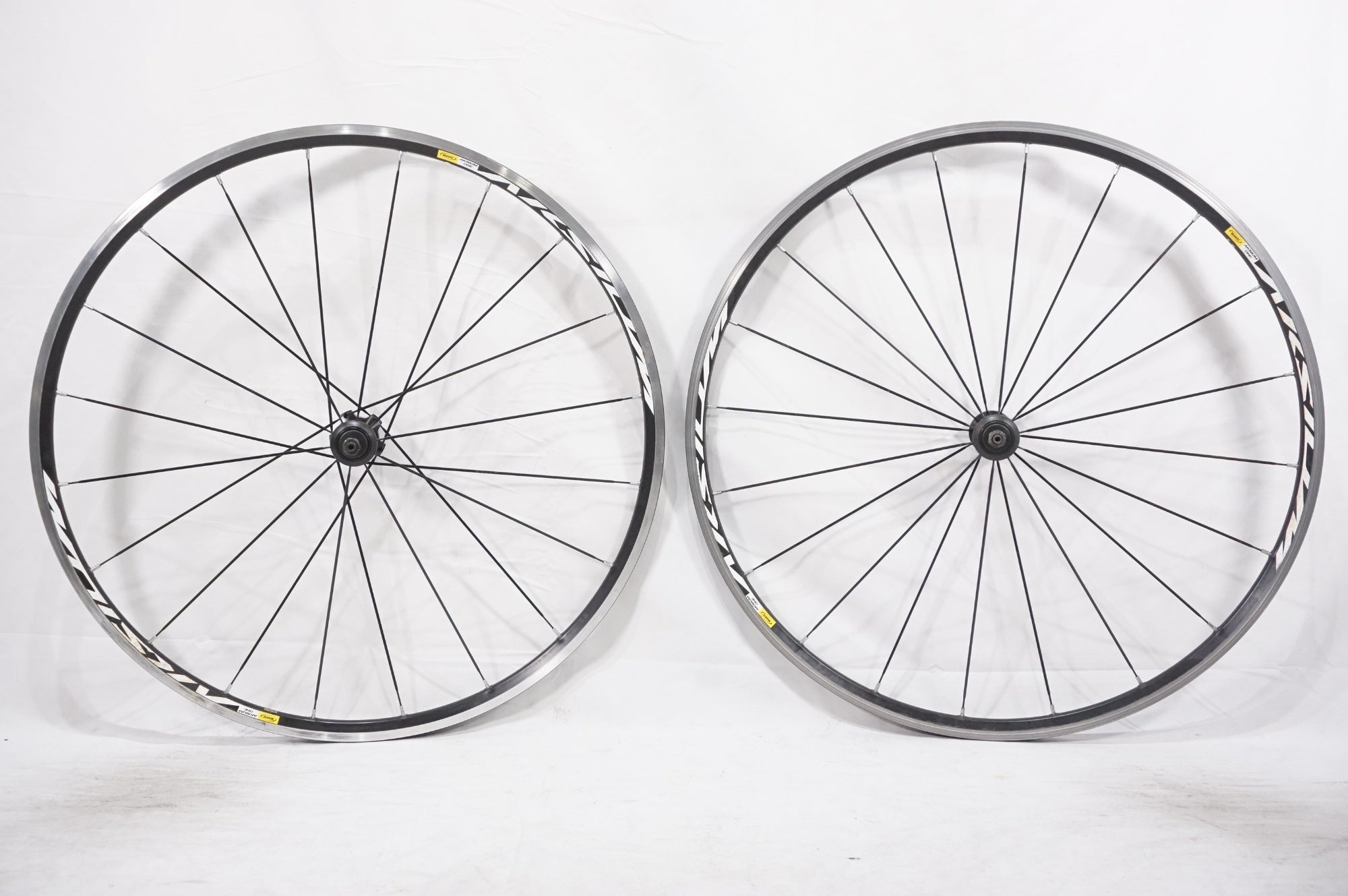 MAVIC 「マヴィック」 AKSIUM ONE シマノ11速 ホイールセット / AKIBA店