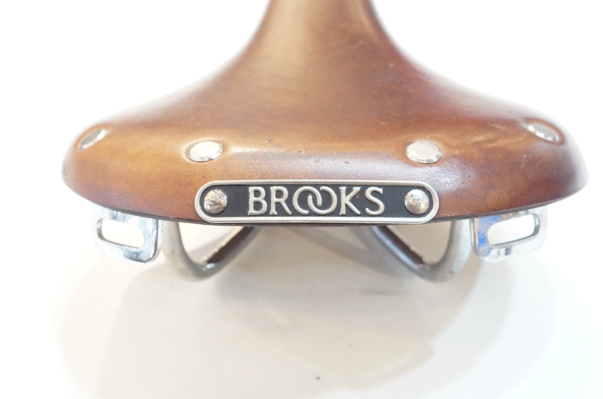 BROOKS 「ブルックス」 B15 SWALLOW サドル / 浦和ベース